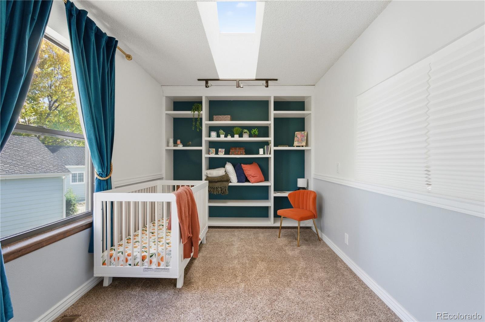 2135 E Nichols Drive