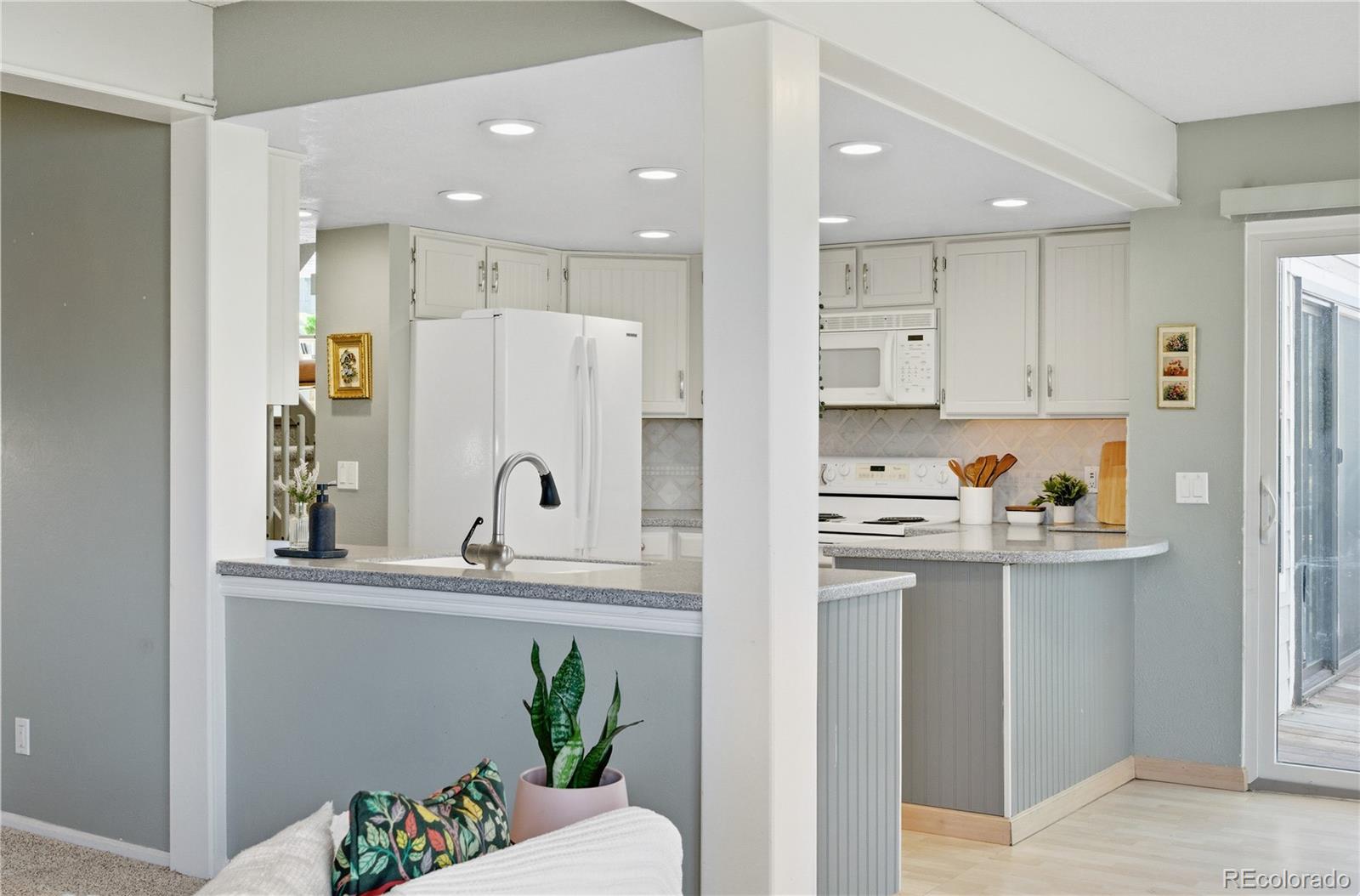 2135 E Nichols Drive