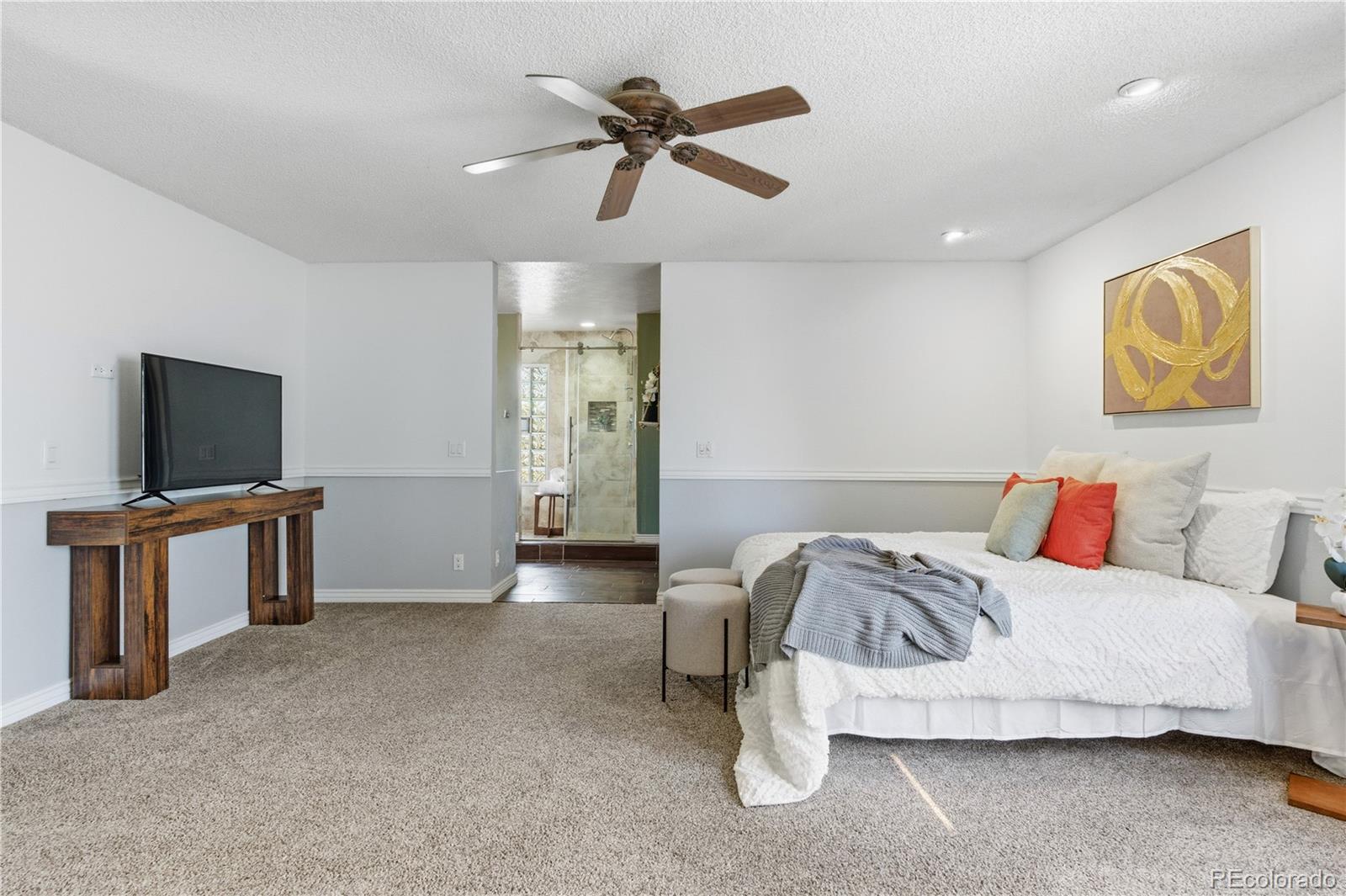 2135 E Nichols Drive