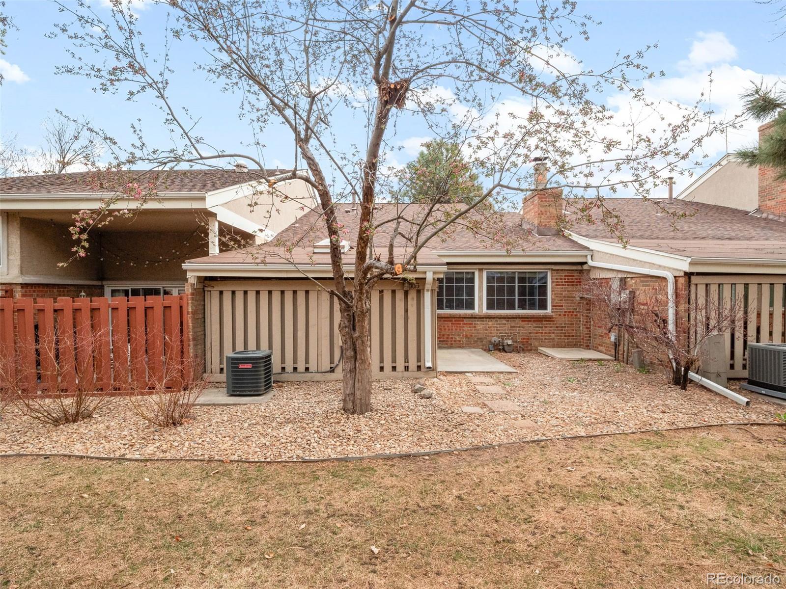 7015 E Girard Avenue