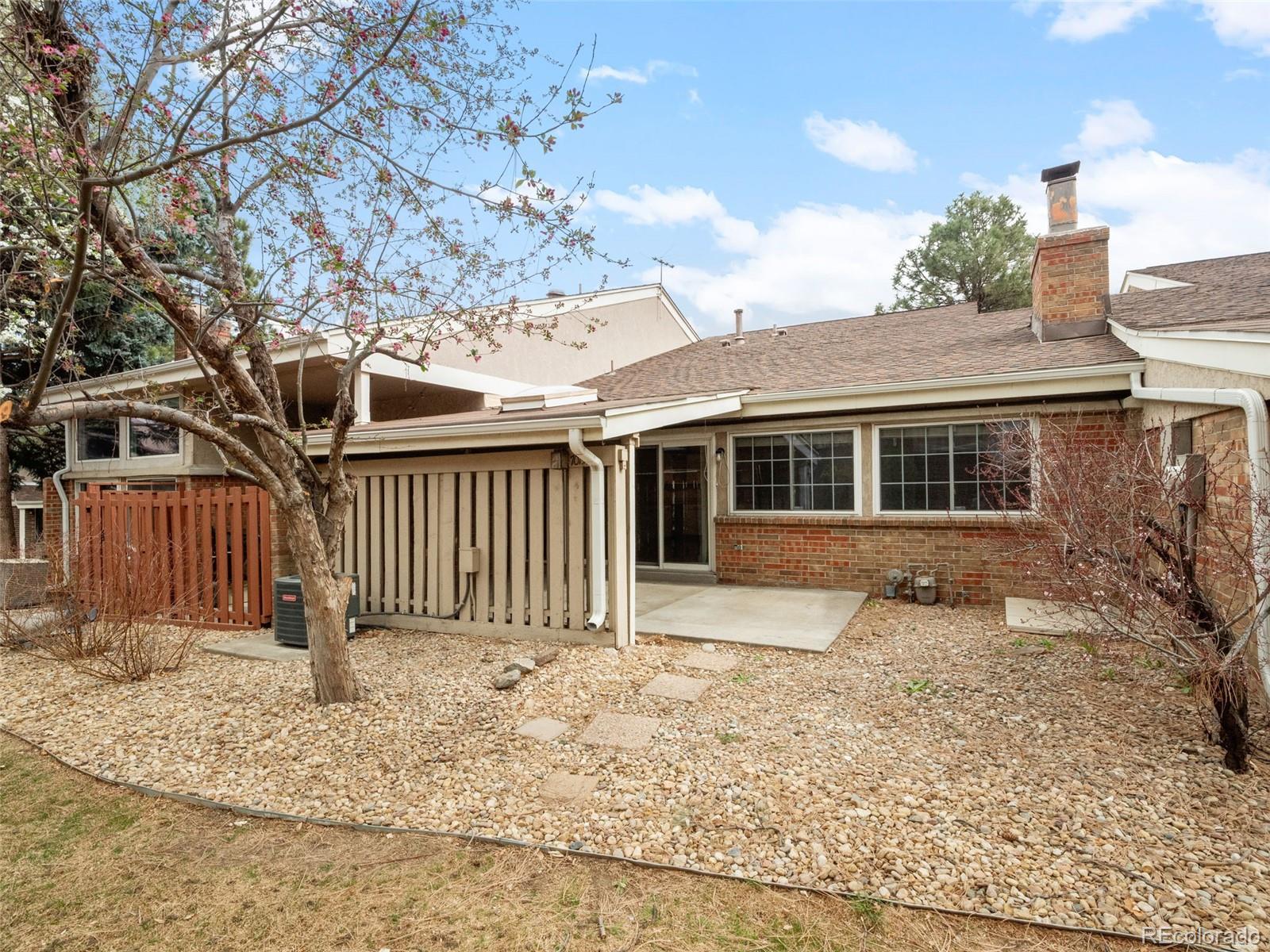 7015 E Girard Avenue