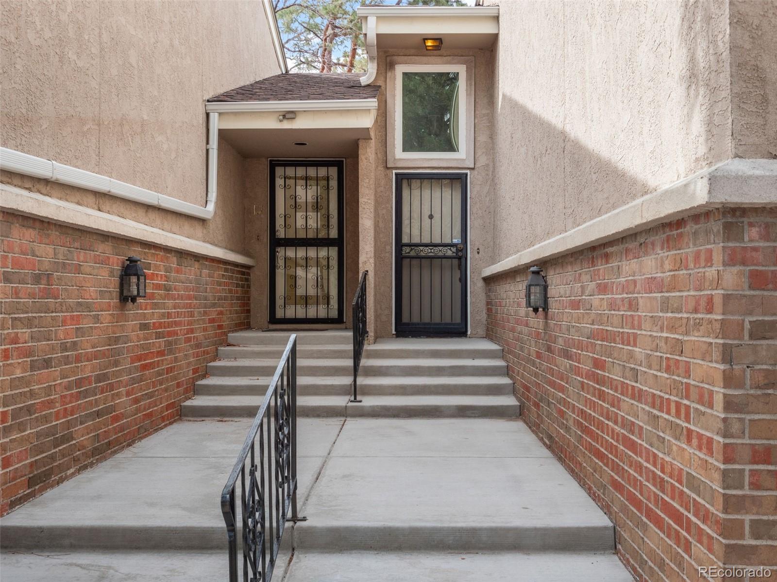 7015 E Girard Avenue