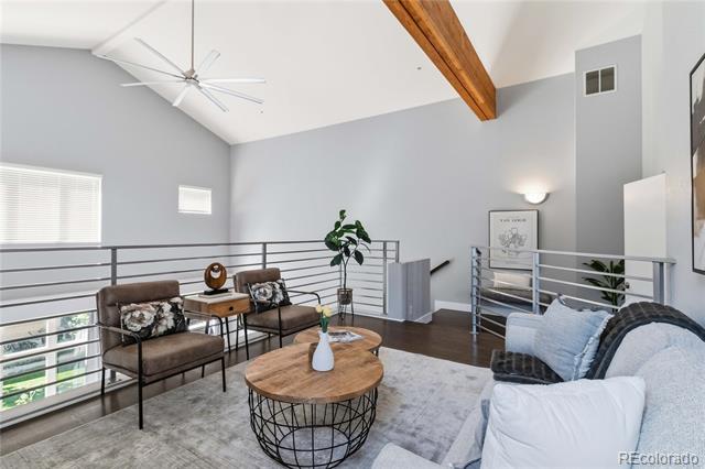 220 Roslyn Street Unit: 710