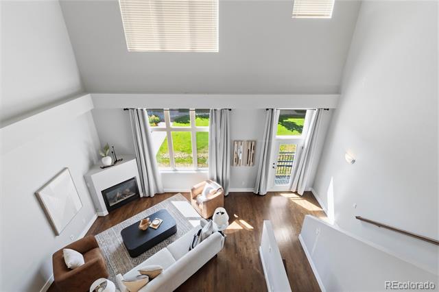 220 Roslyn Street Unit: 710