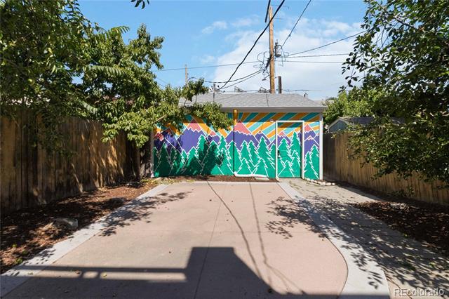 960 N Ogden Street