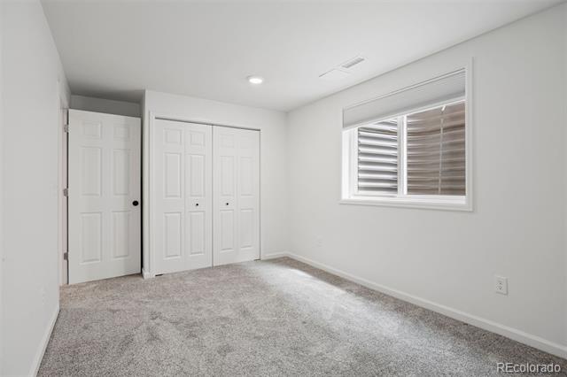 7602 E 8th Place