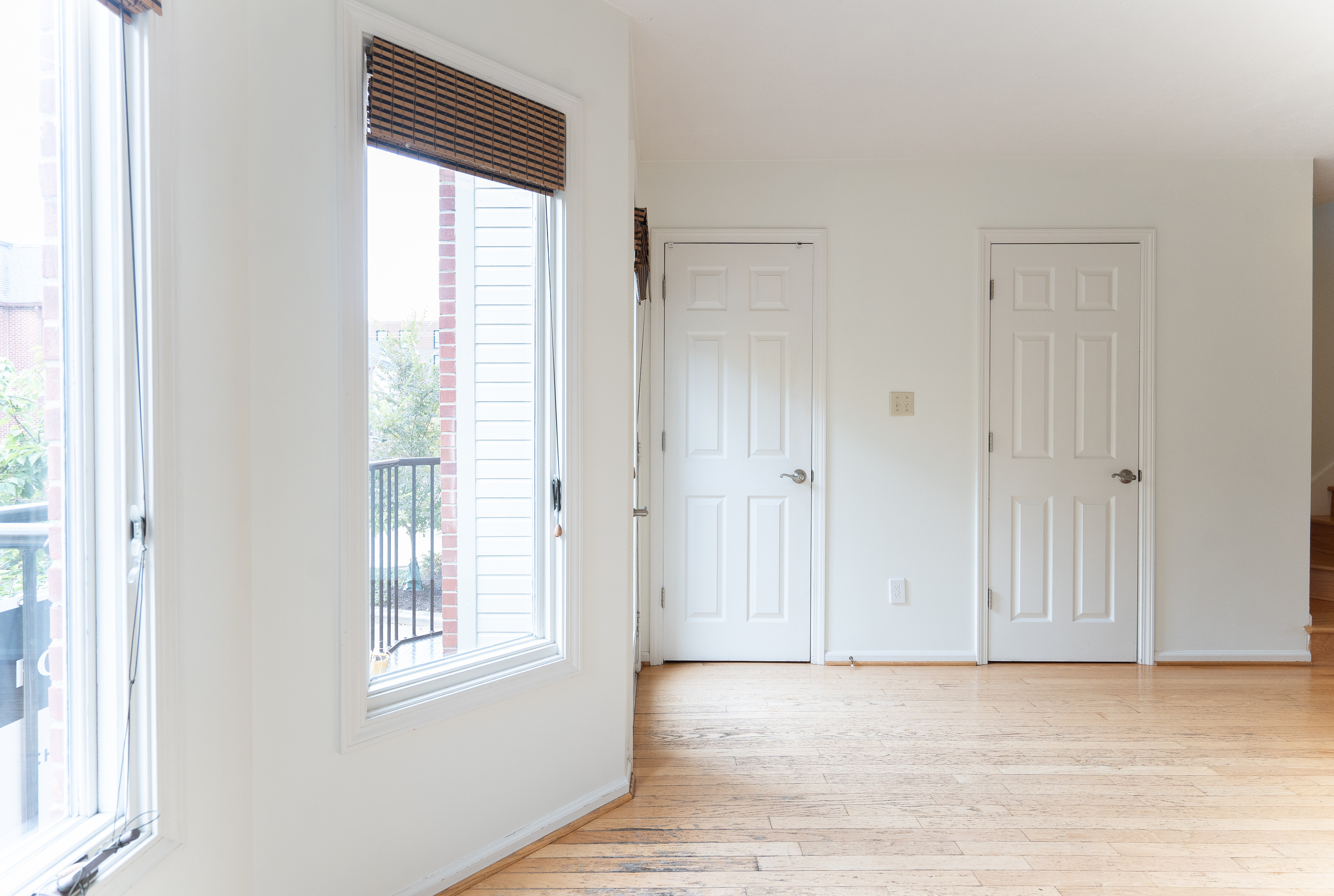 544 Lockerbie Circle N