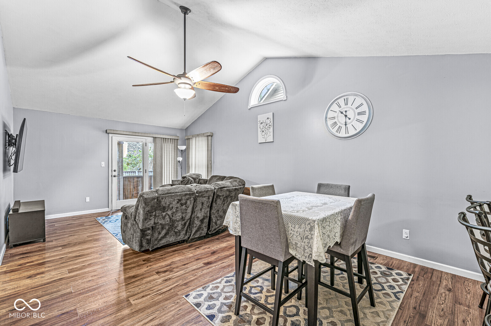 3320 Fox Orchard Circle