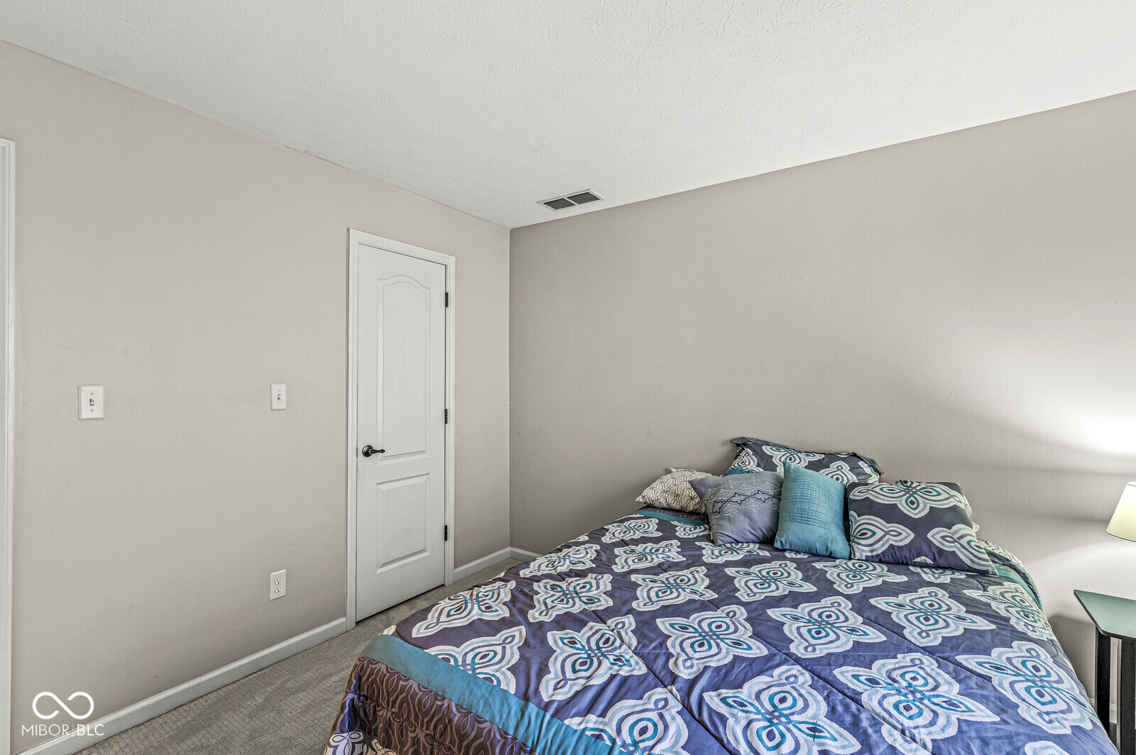 3320 Fox Orchard Circle