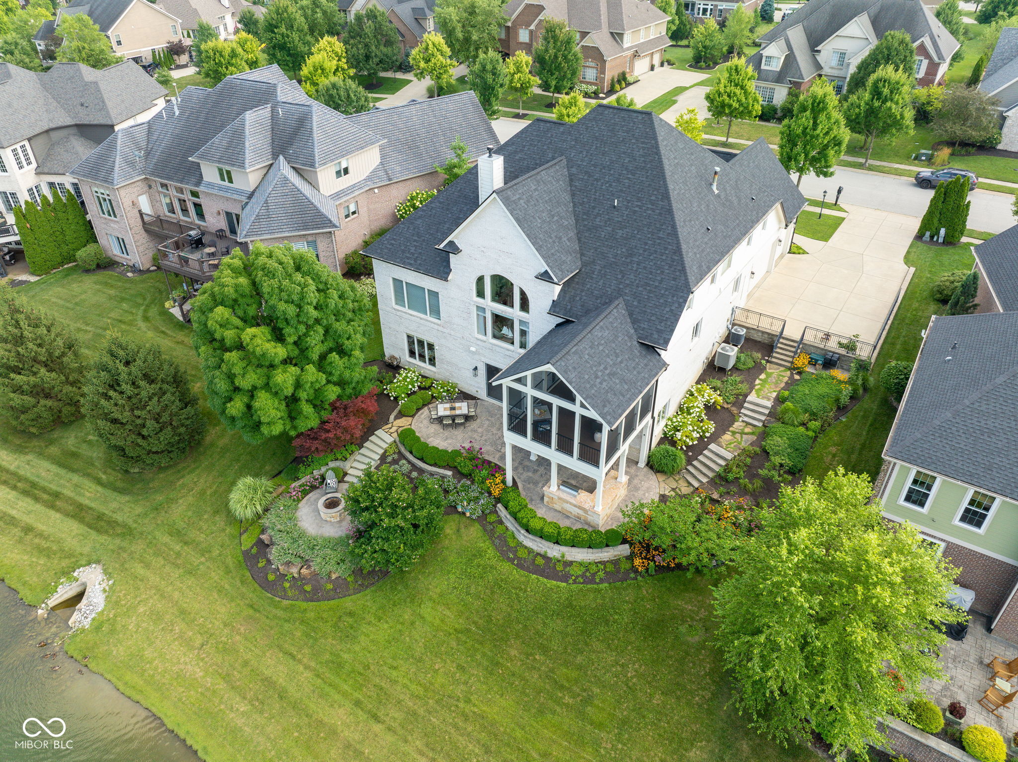 5044 Sweetwater Drive
