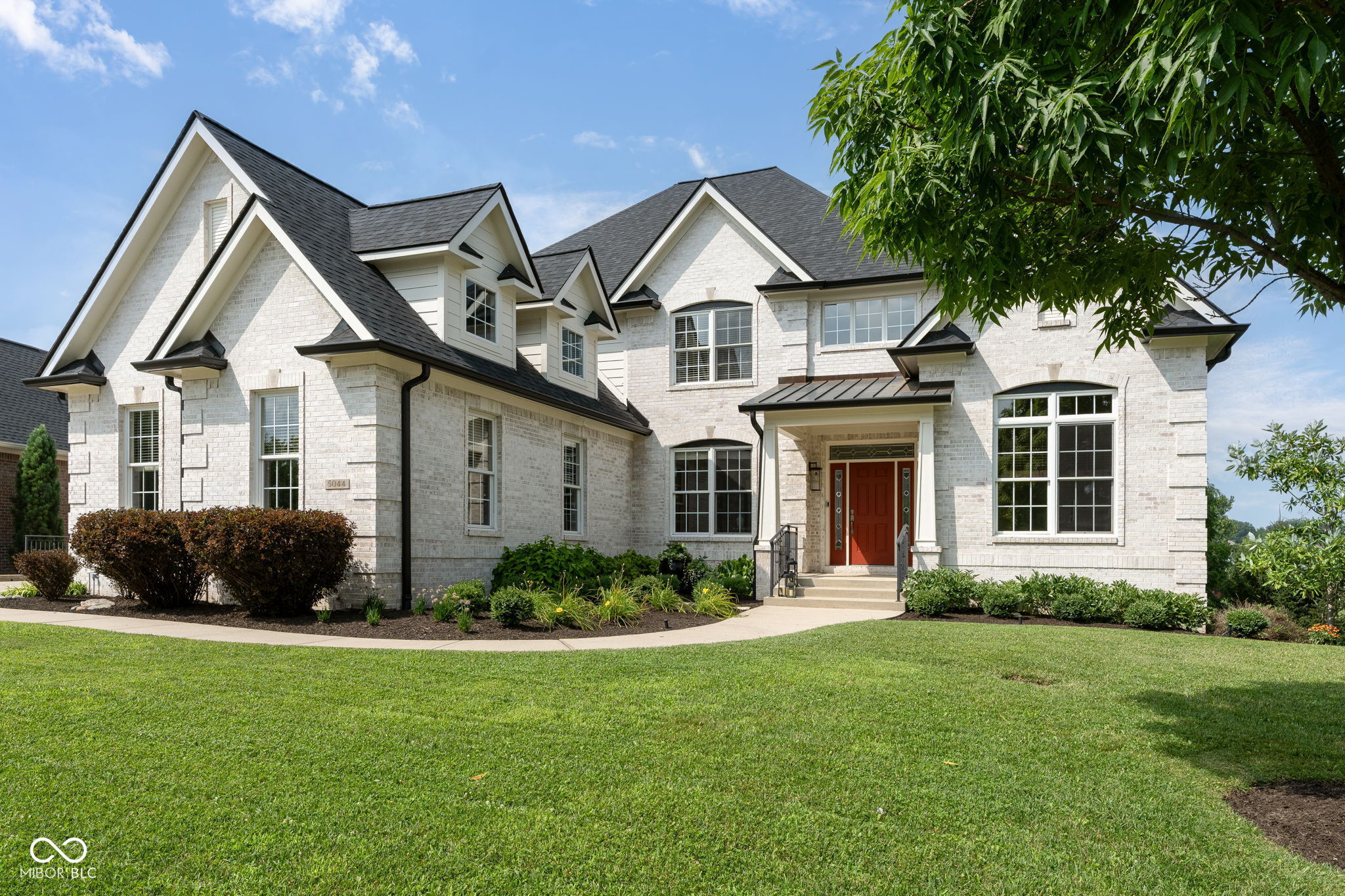 5044 Sweetwater Drive