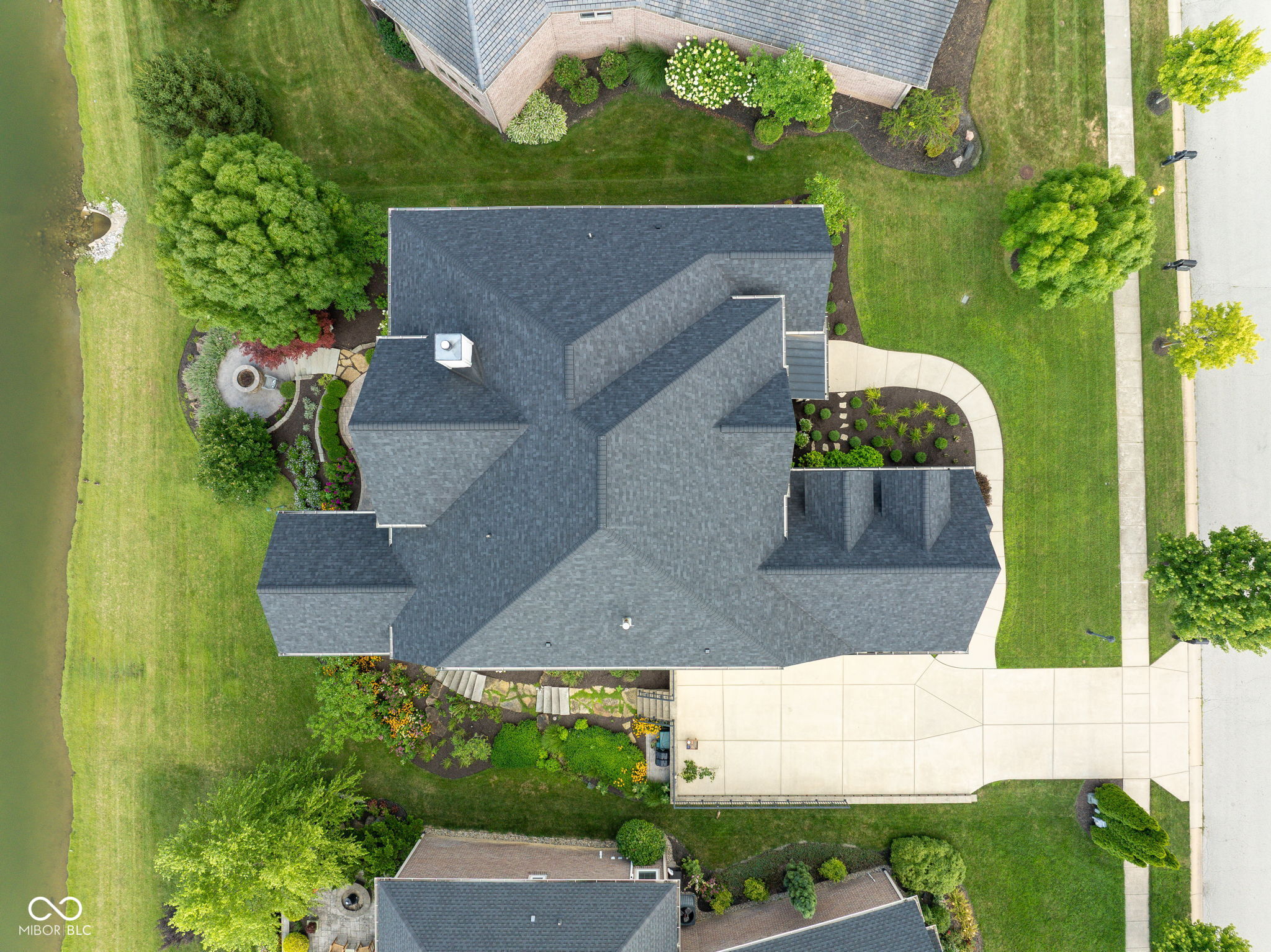 5044 Sweetwater Drive