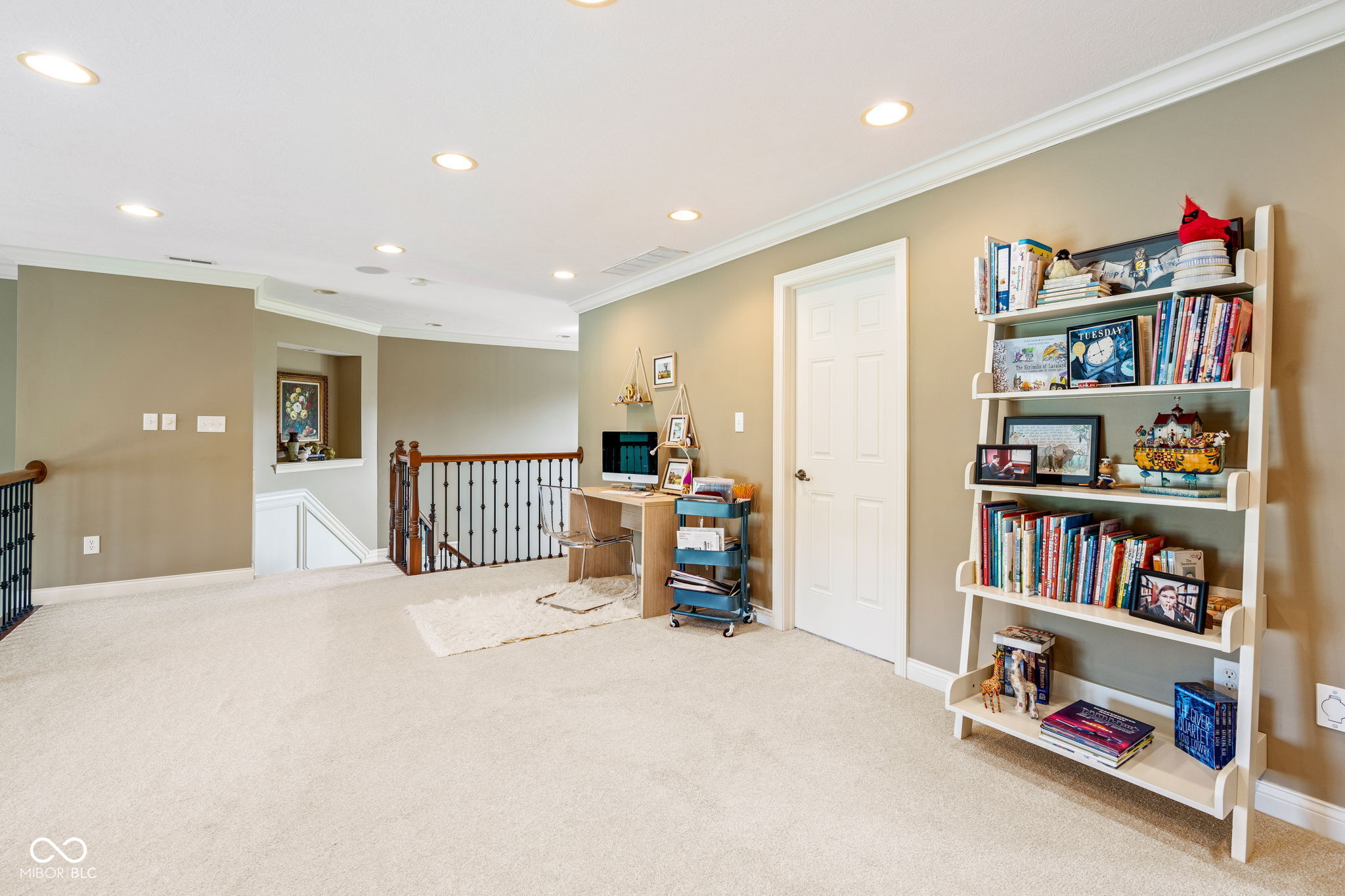 5044 Sweetwater Drive