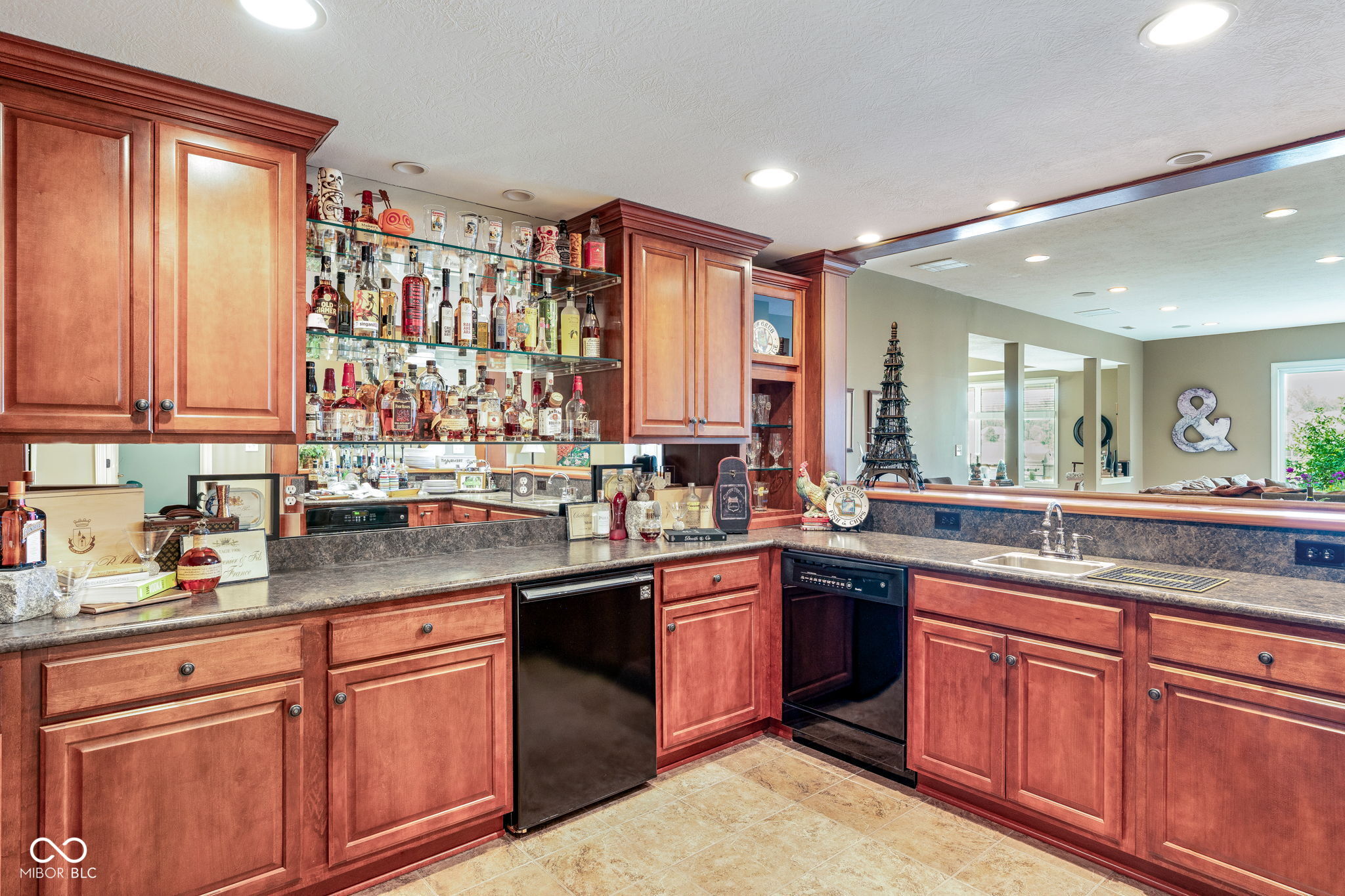 5044 Sweetwater Drive