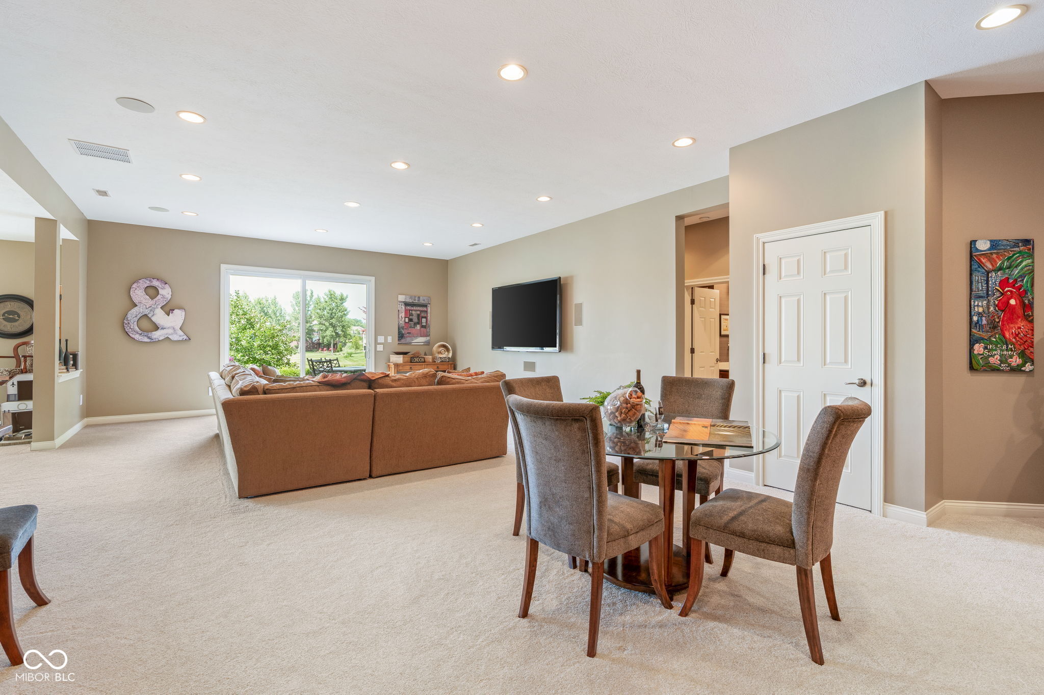5044 Sweetwater Drive