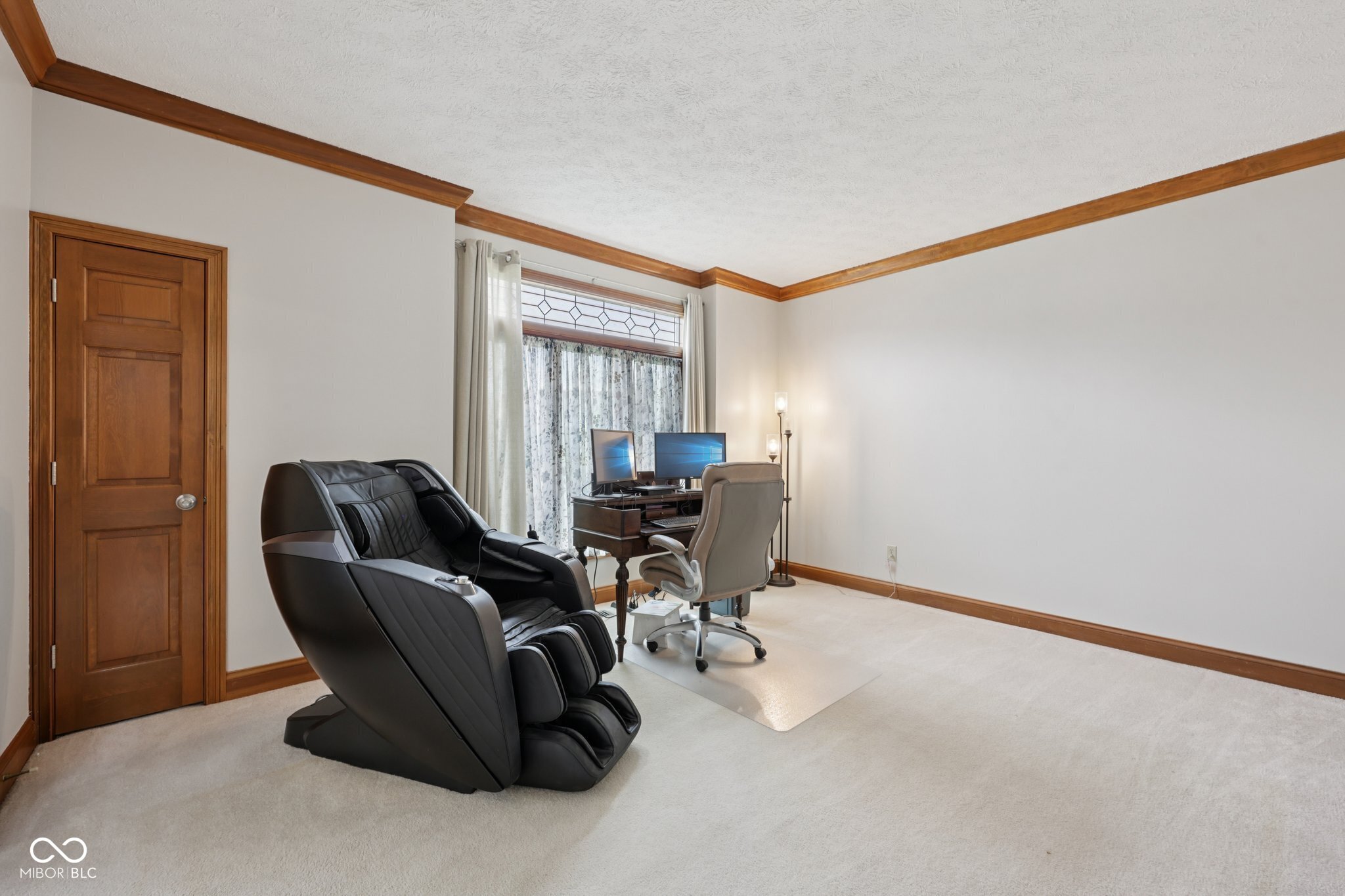 1816 Spruce Drive