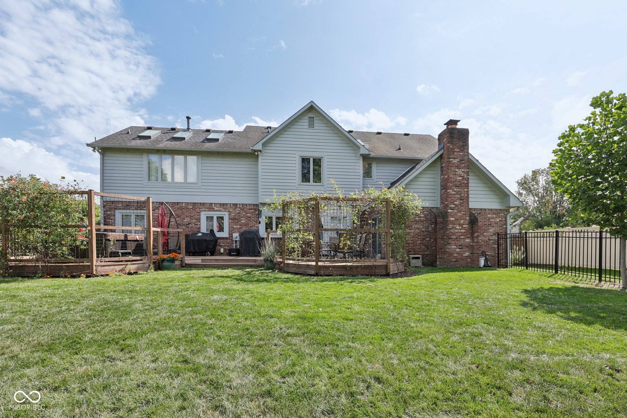 1816 Spruce Drive