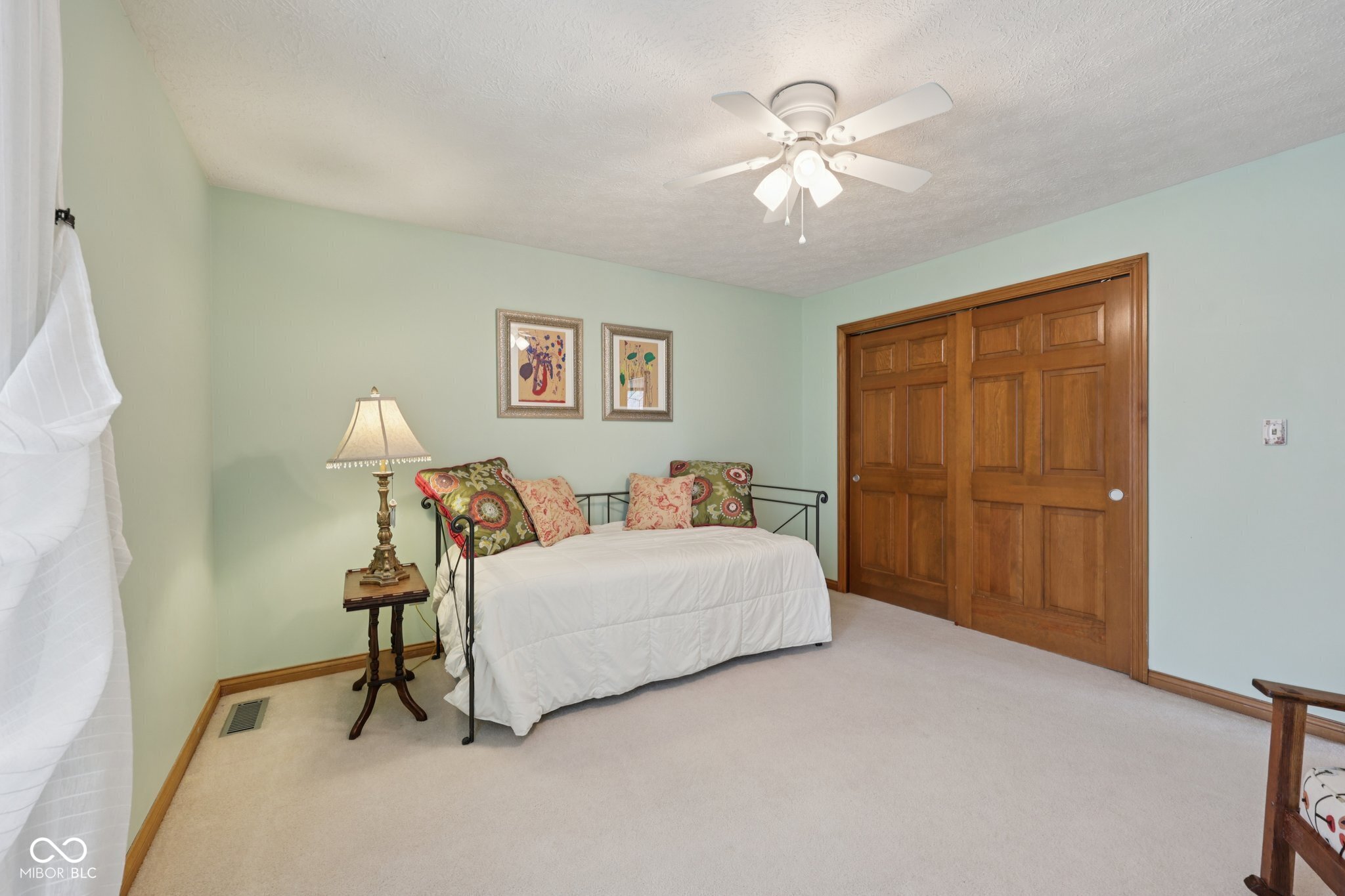 1816 Spruce Drive