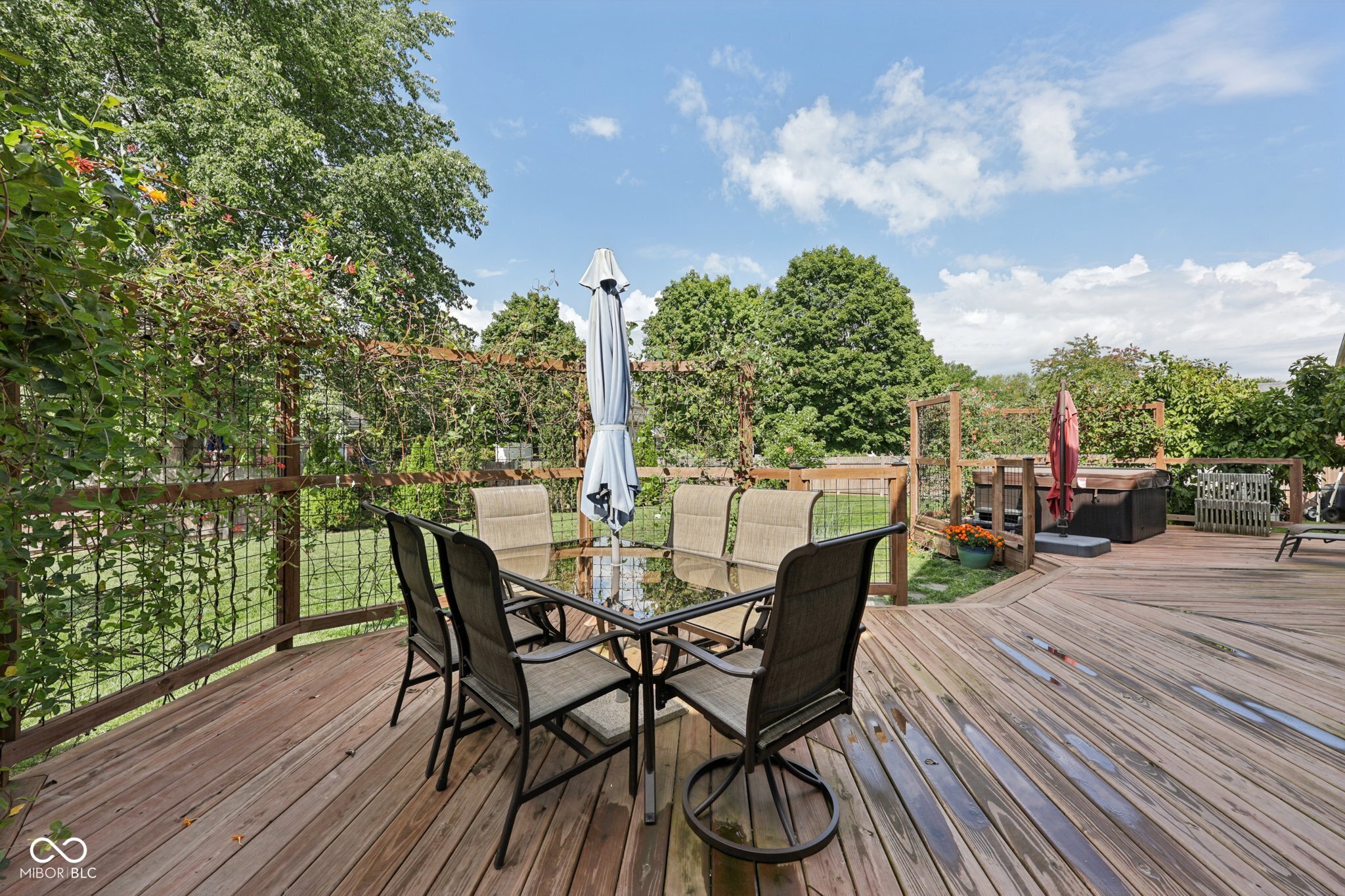 1816 Spruce Drive