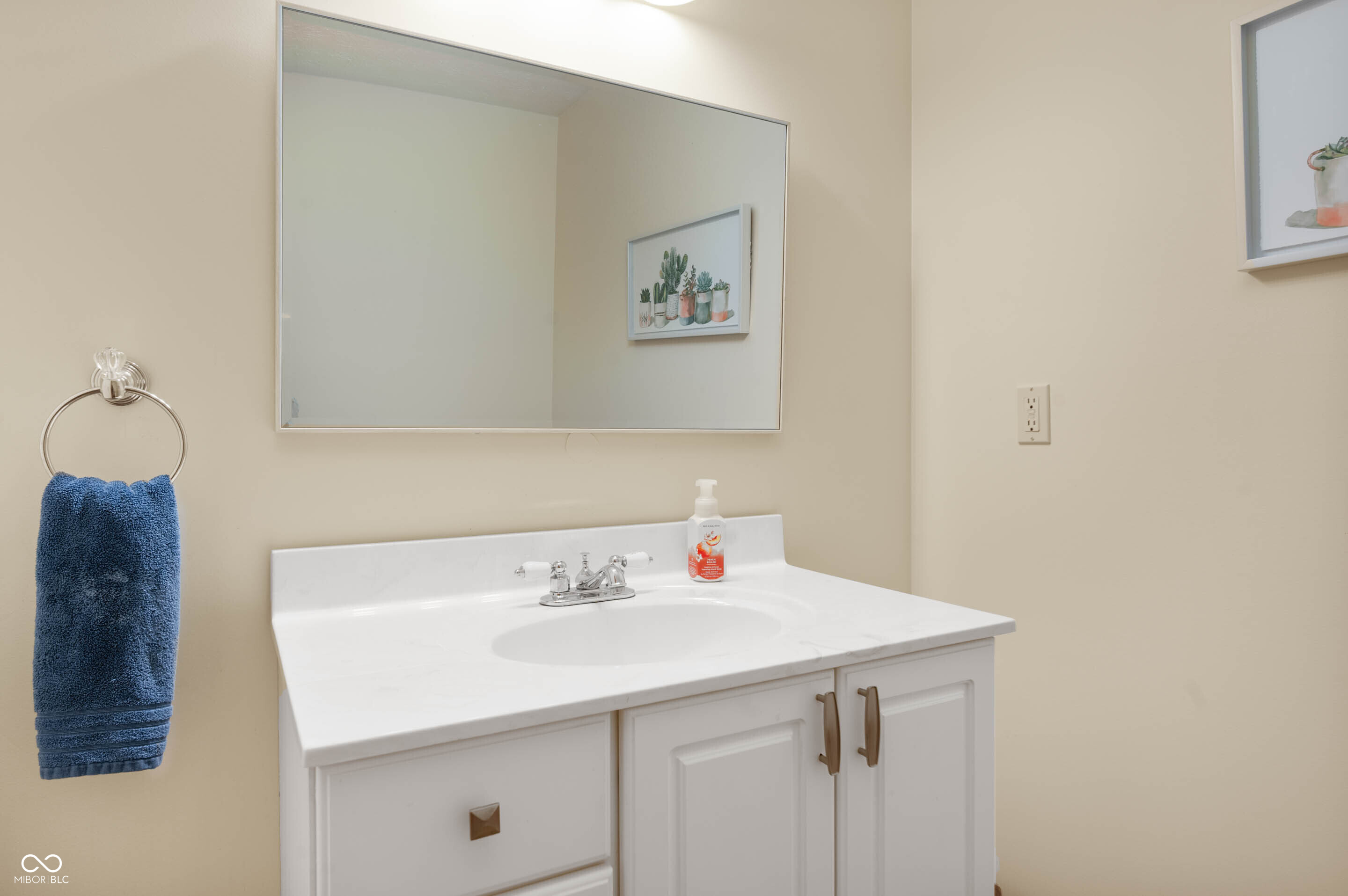 6913 W County Road 750 South