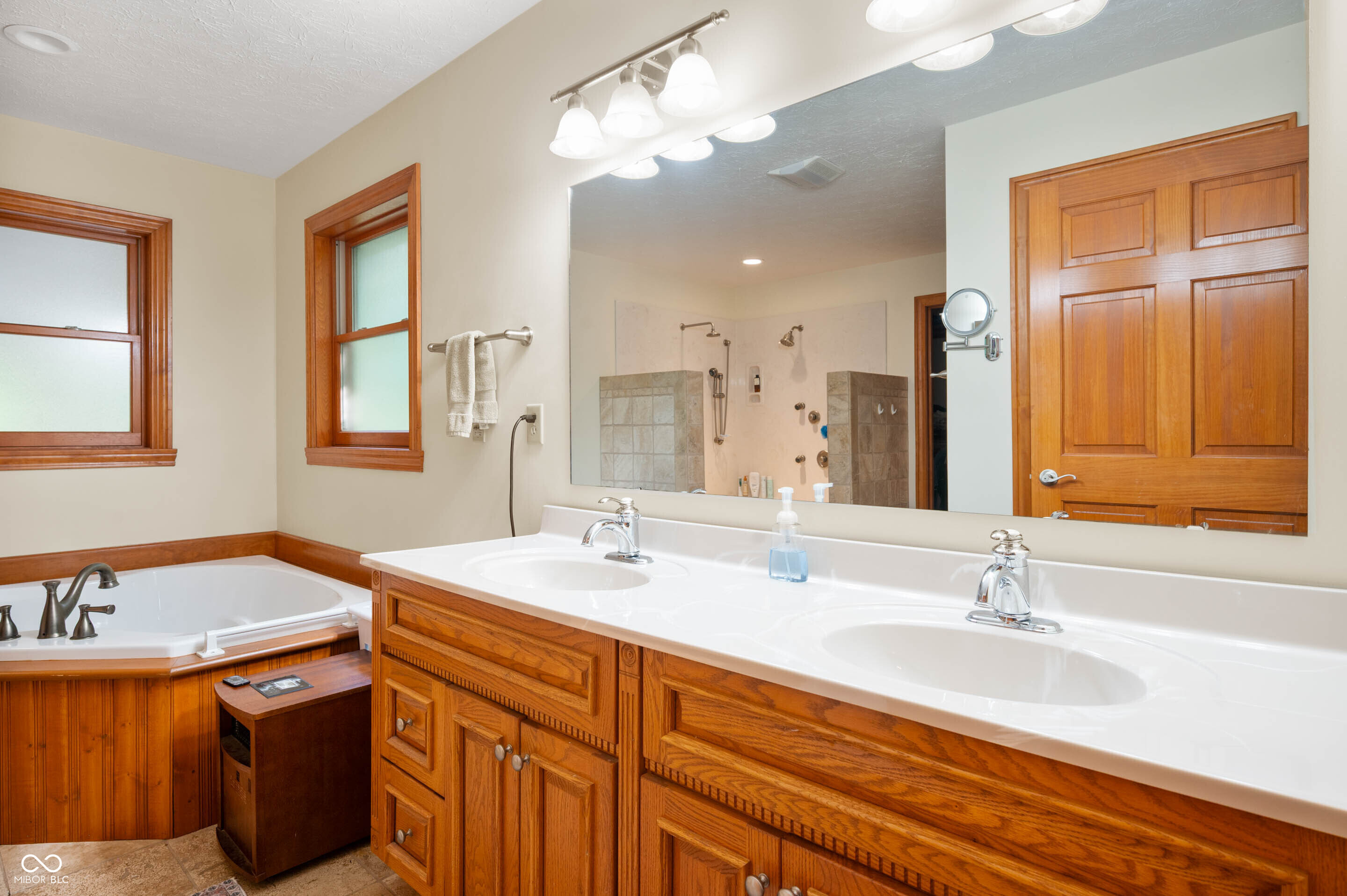 6913 W County Road 750 South