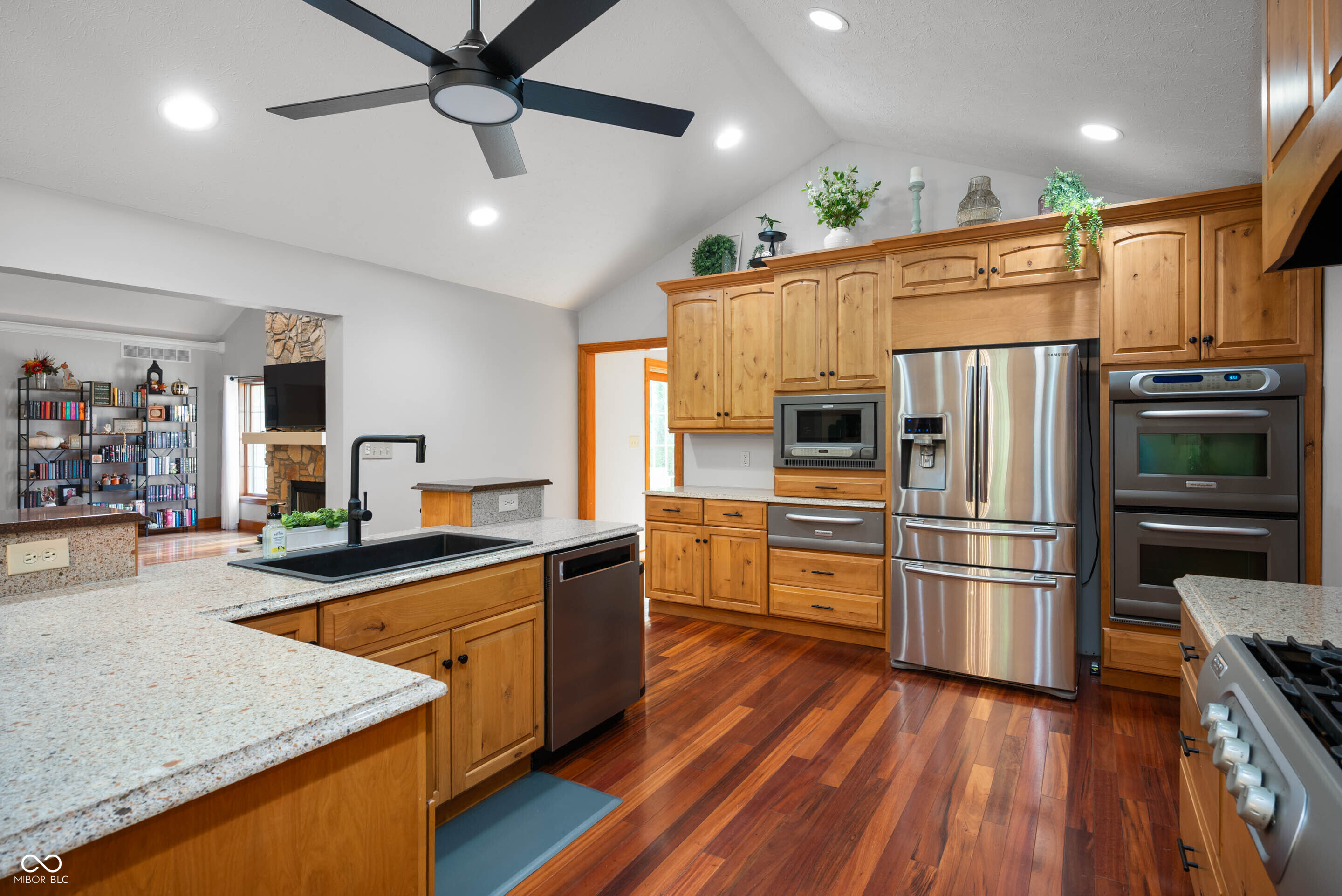 6913 W County Road 750 South