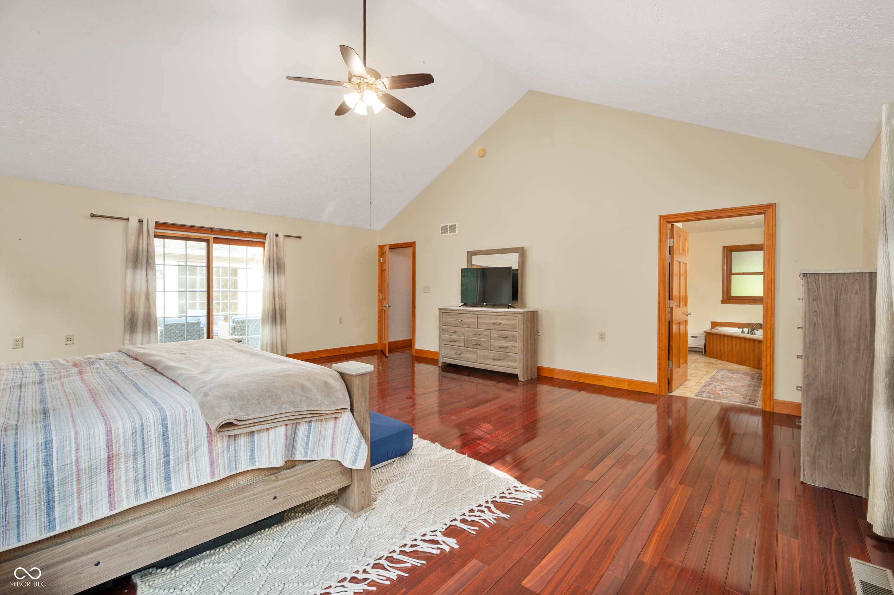 6913 W County Road 750 South