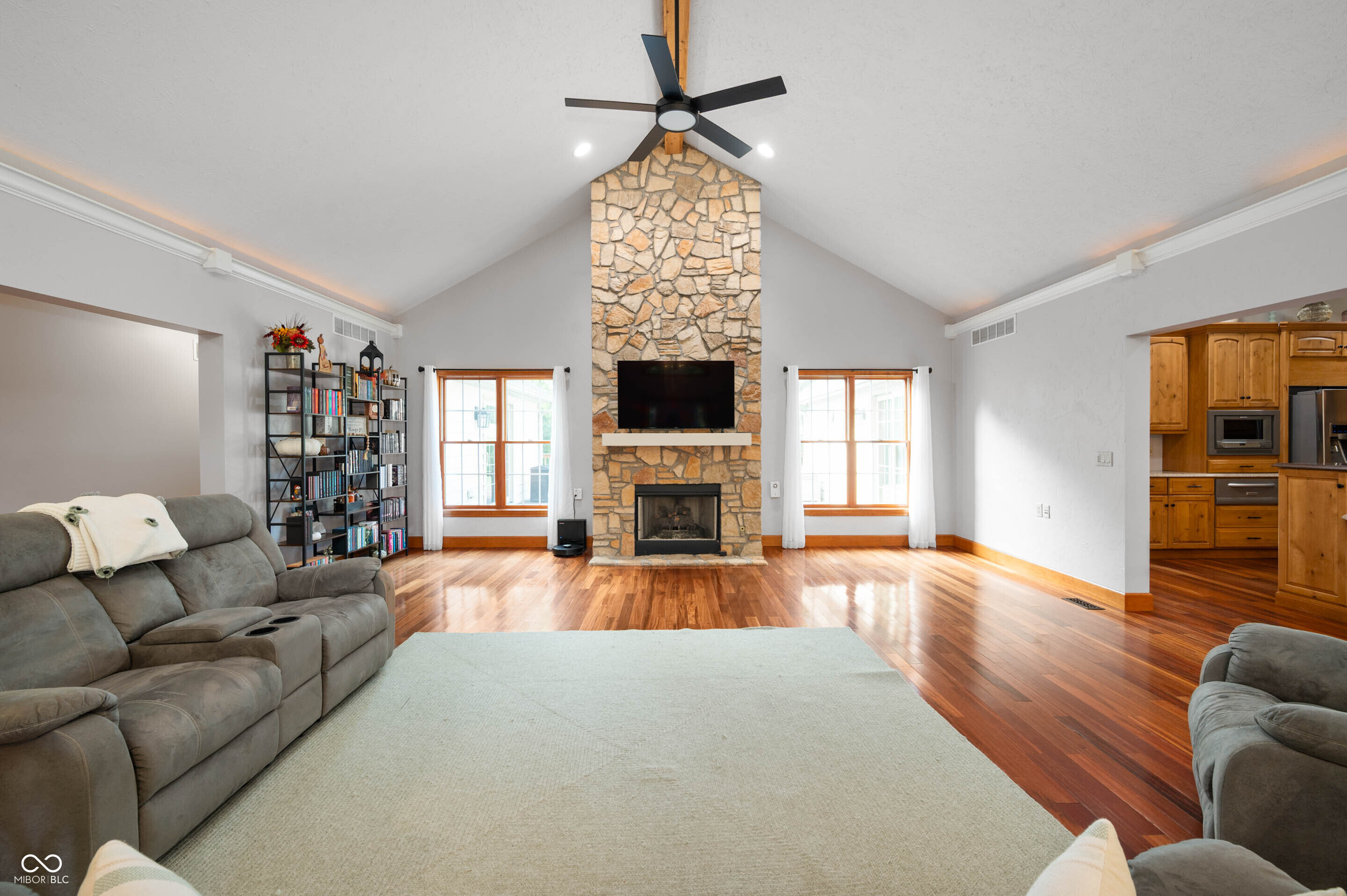 6913 W County Road 750 South