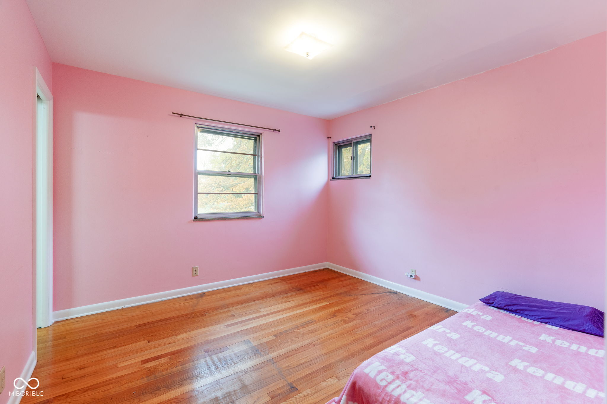 5940 N Emerson Avenue