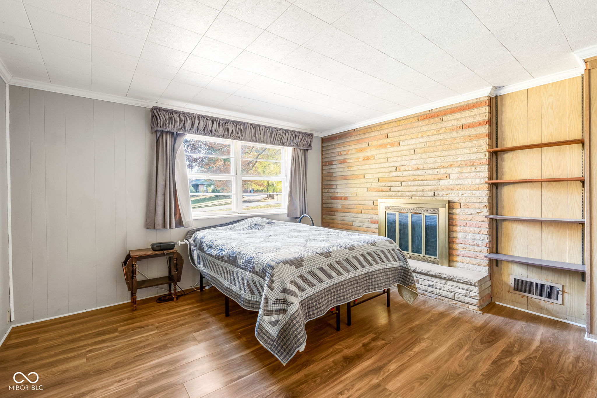 5940 N Emerson Avenue