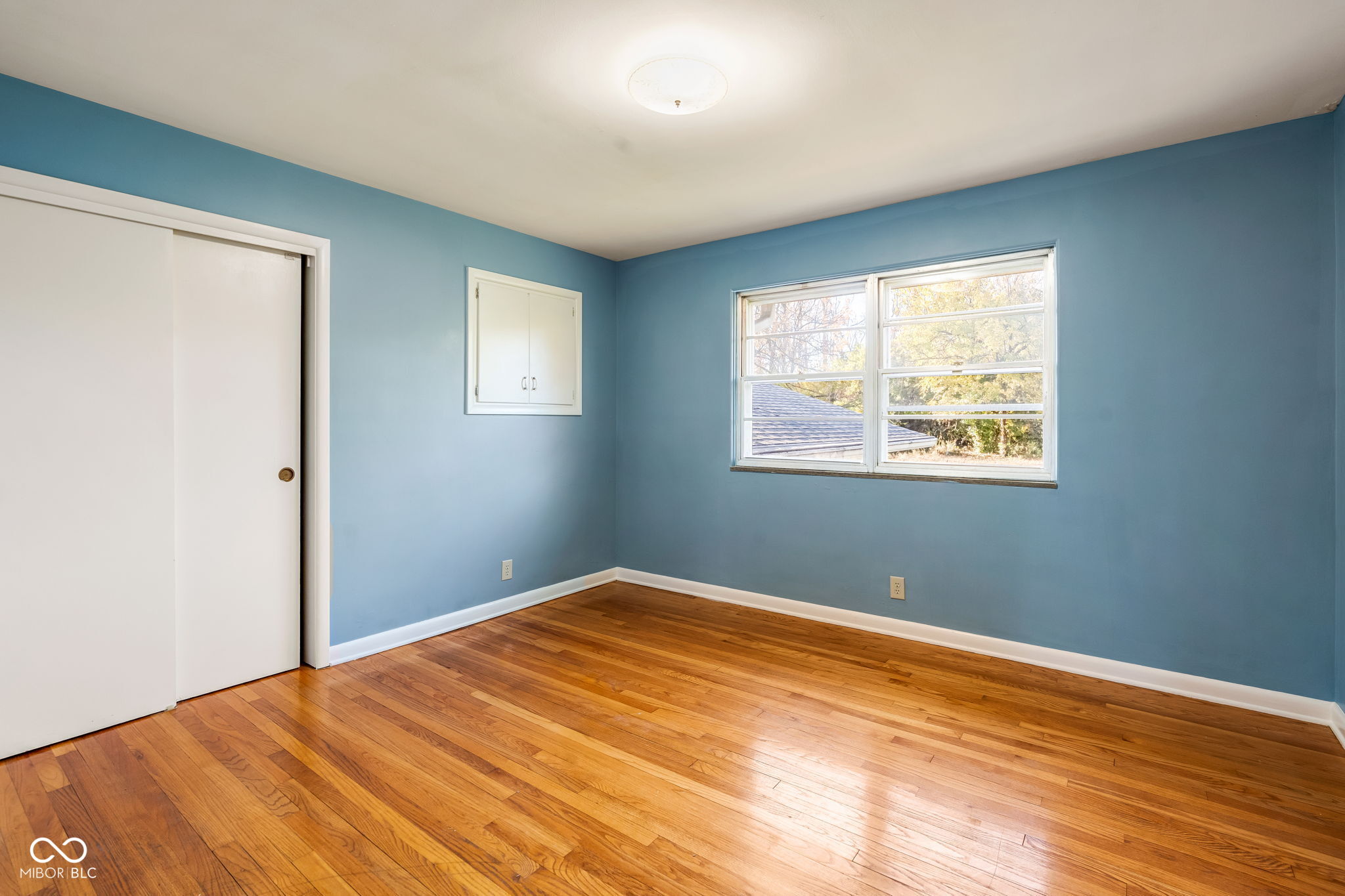 5940 N Emerson Avenue