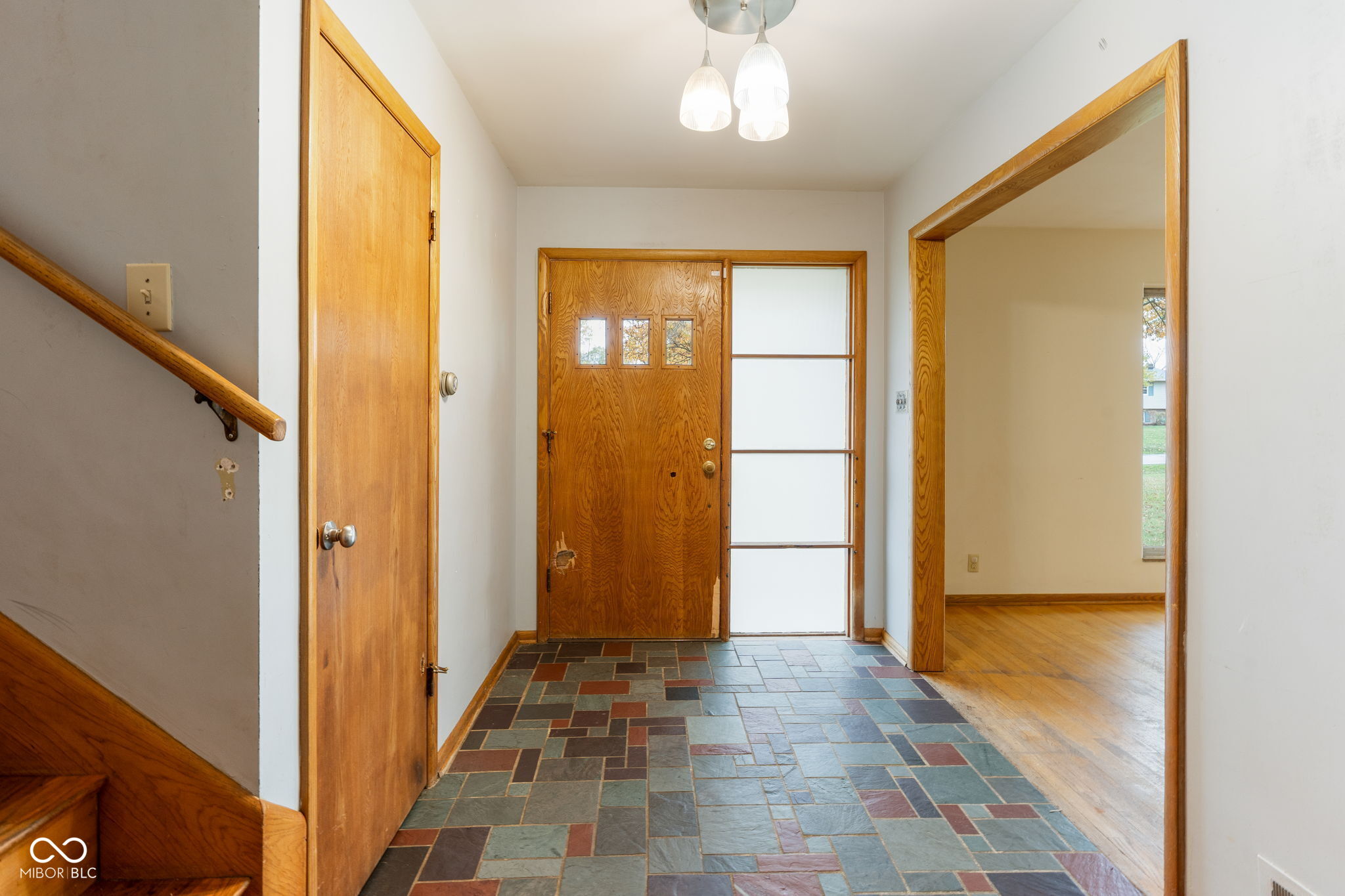 5940 N Emerson Avenue