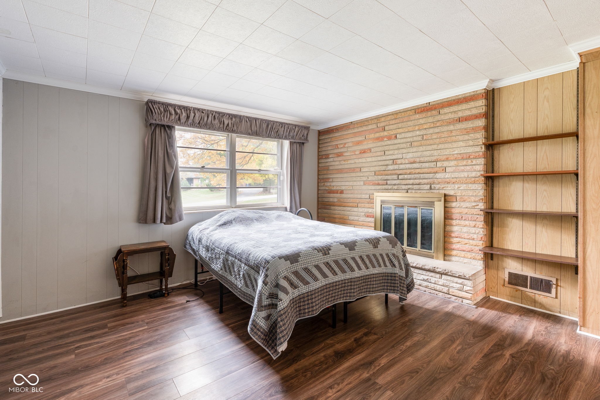 5940 N Emerson Avenue