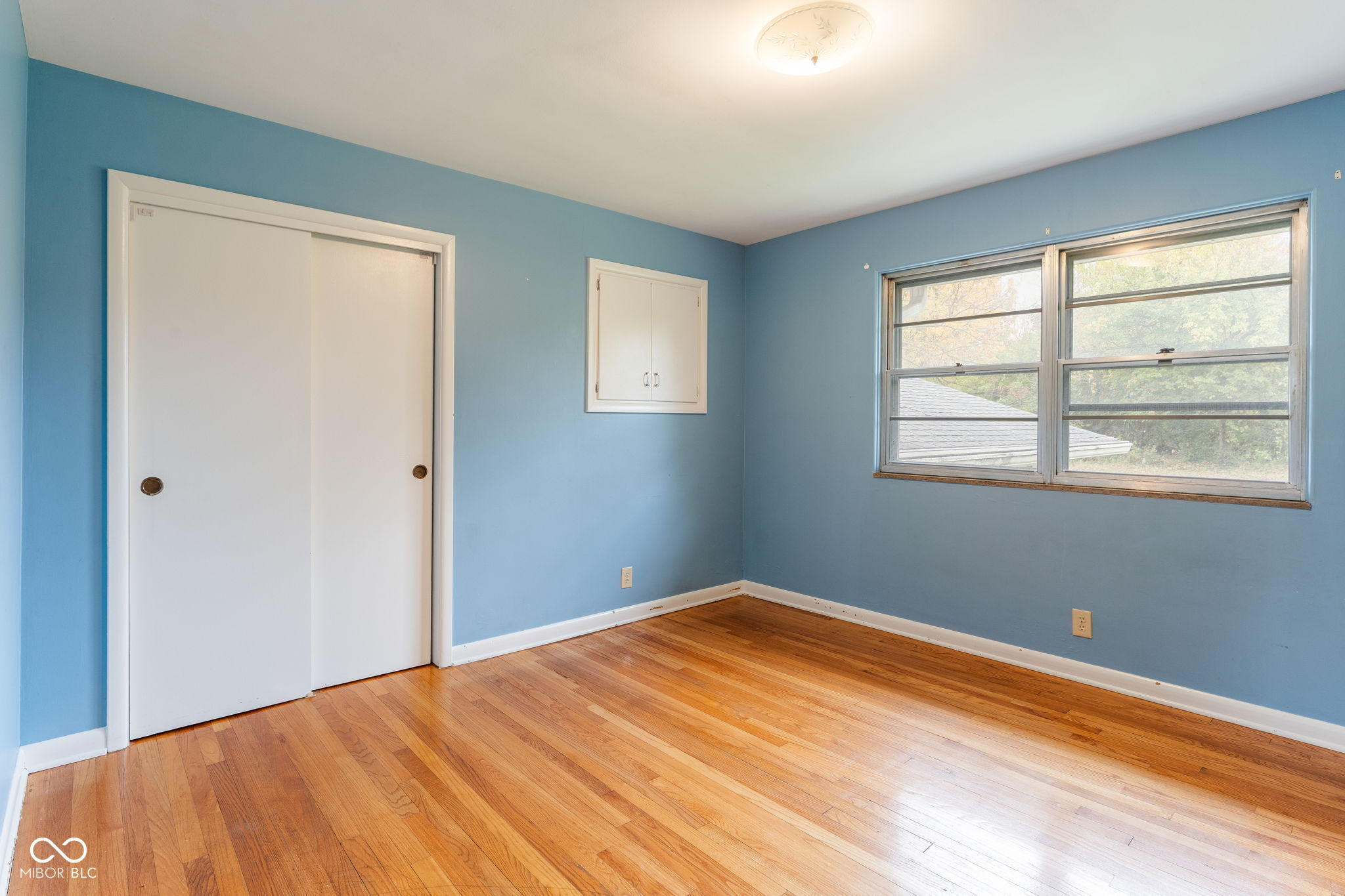 5940 N Emerson Avenue