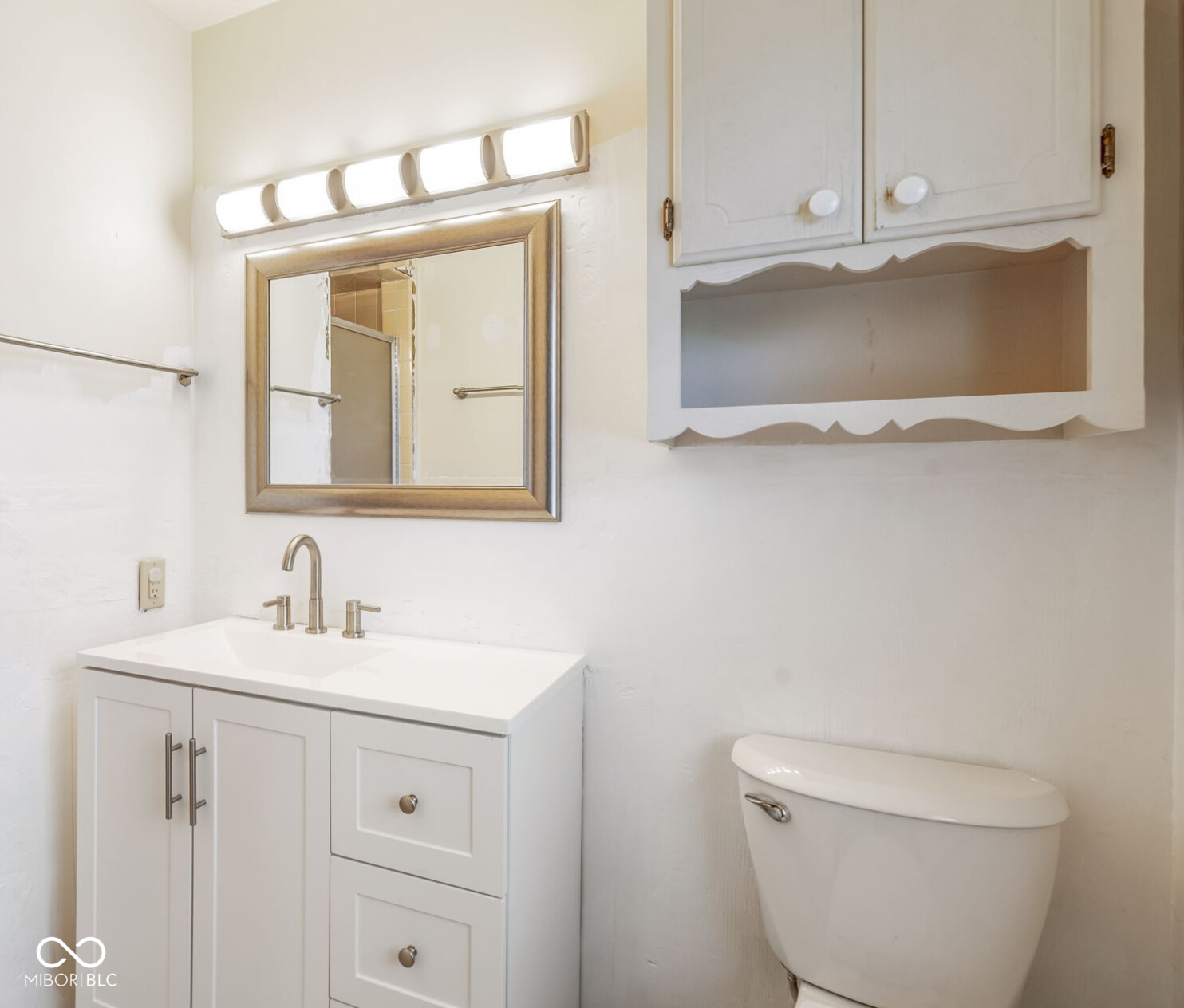 5940 N Emerson Avenue