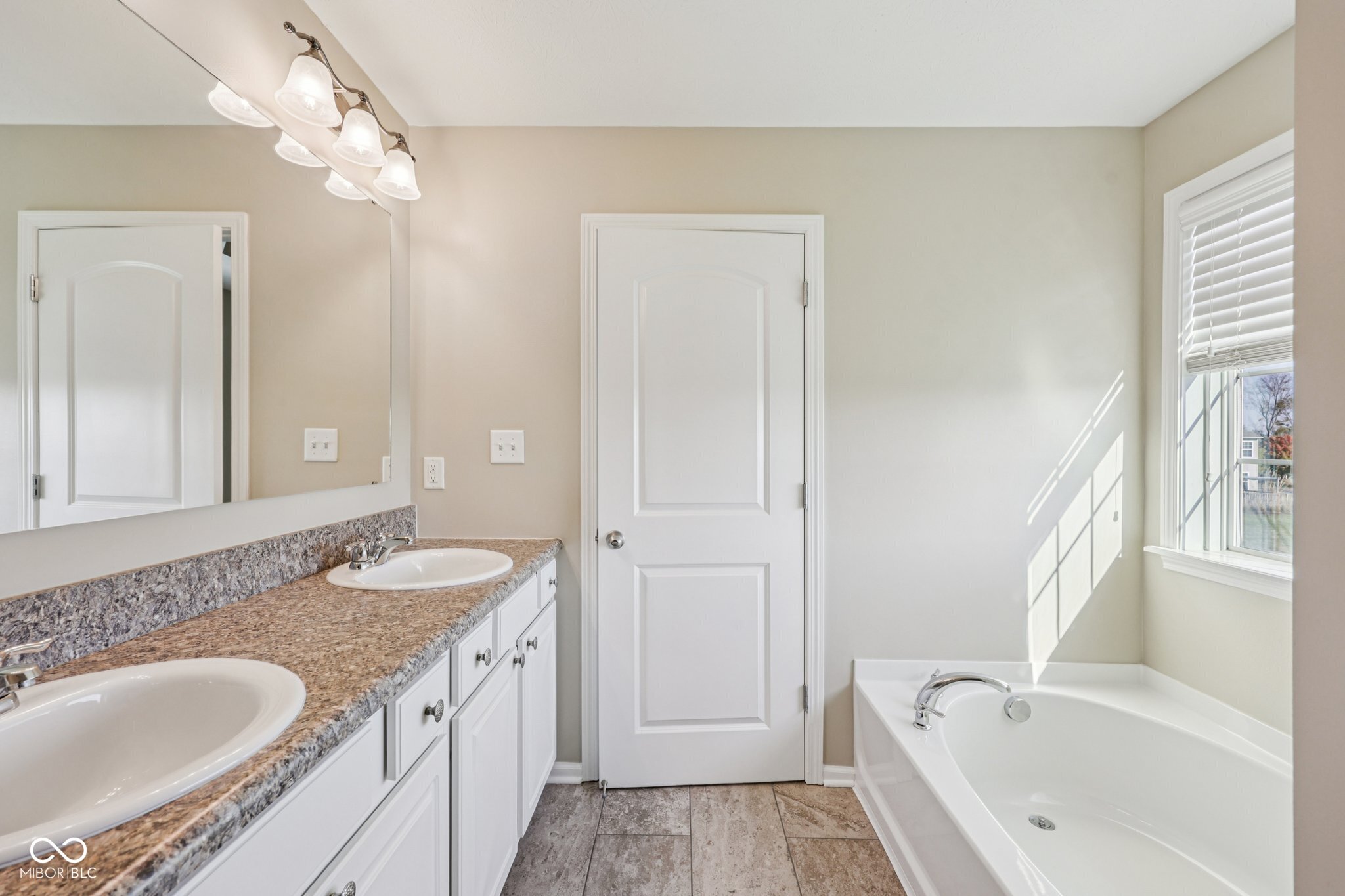 15726 Henady Crossing