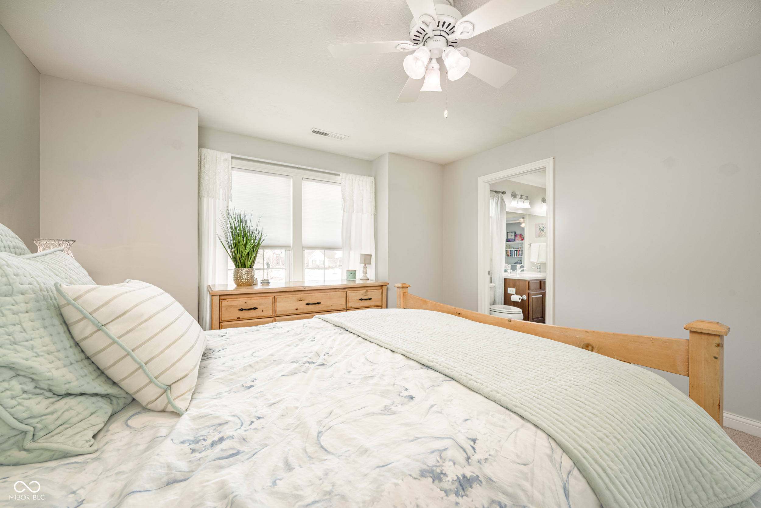 8879 Spring Violet Place