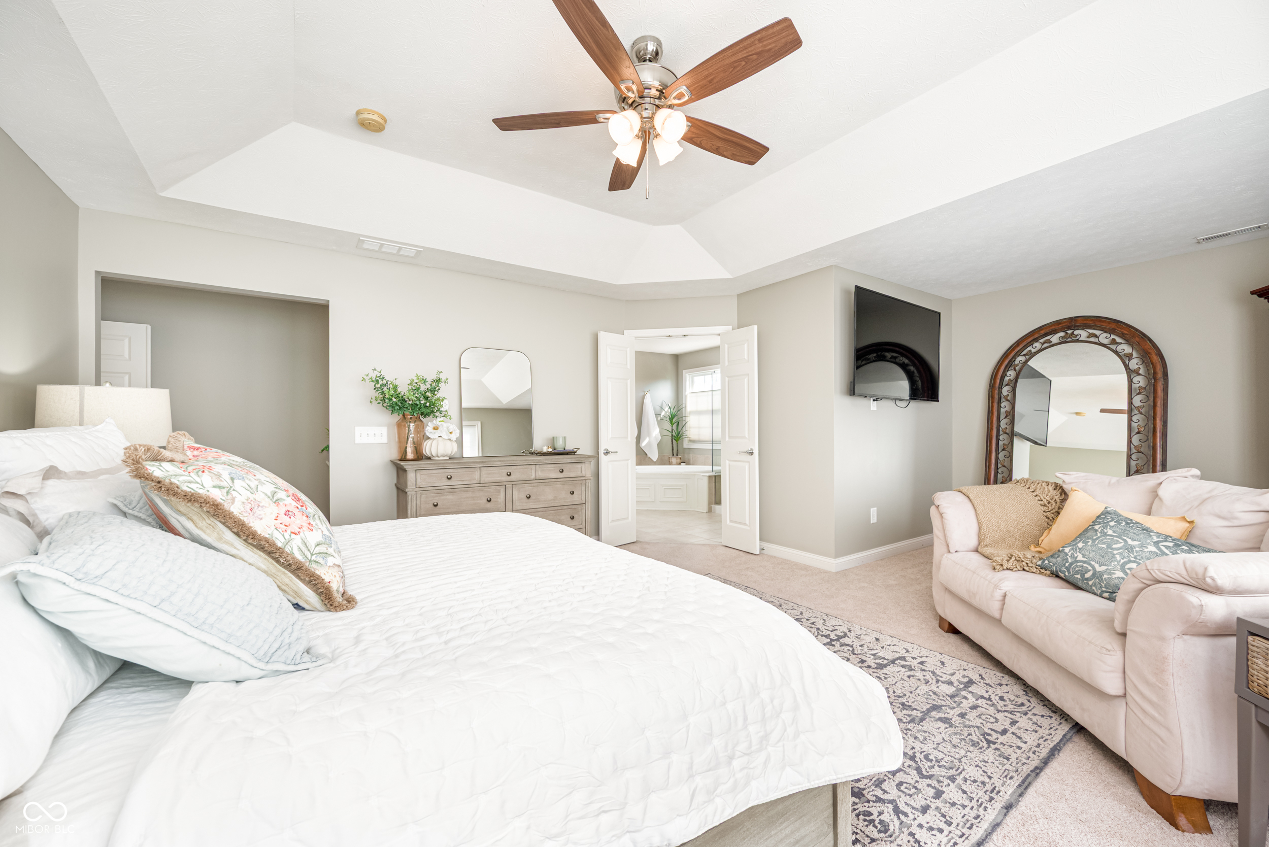 8879 Spring Violet Place