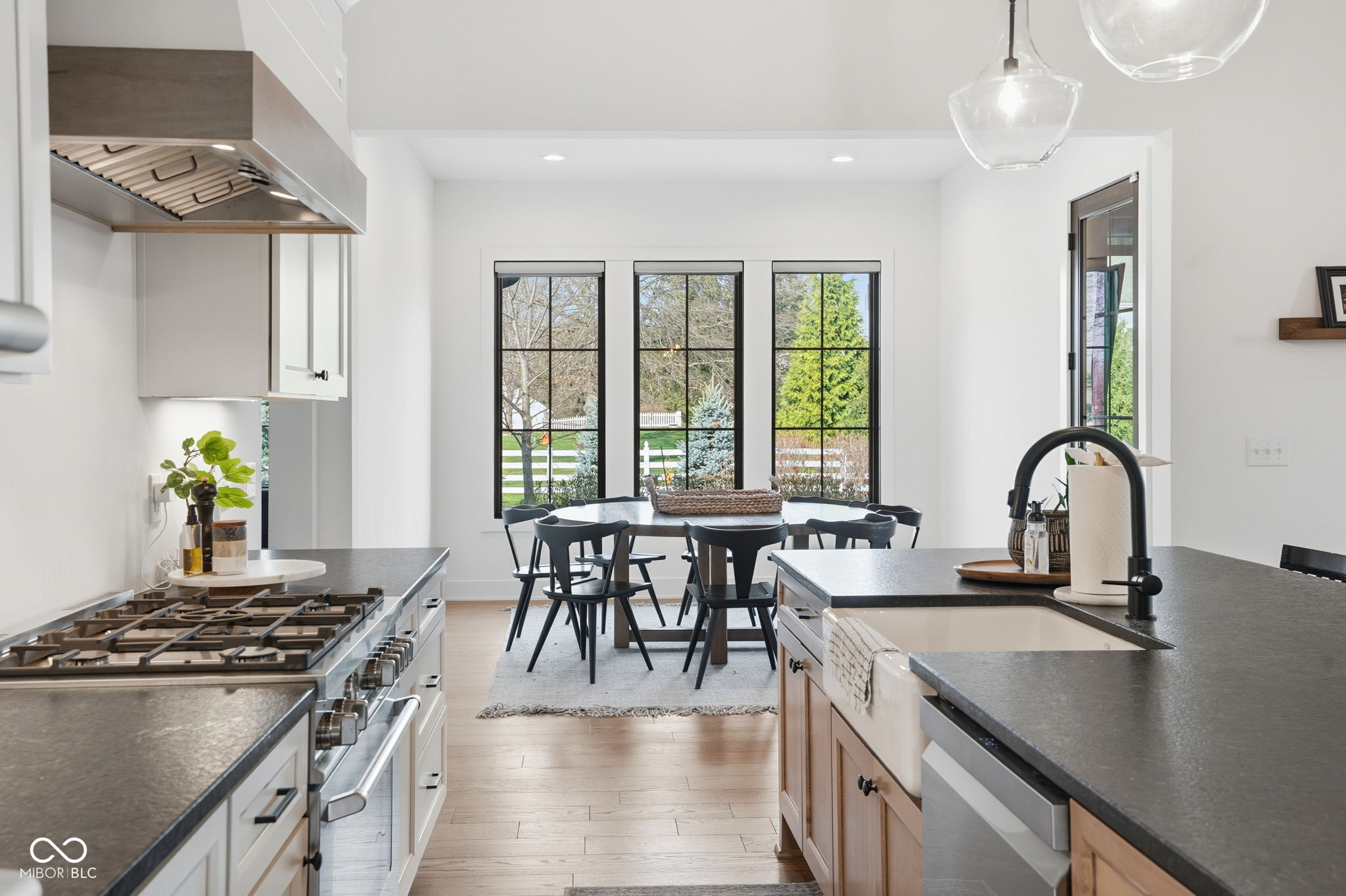 15860 Oak Park Vista