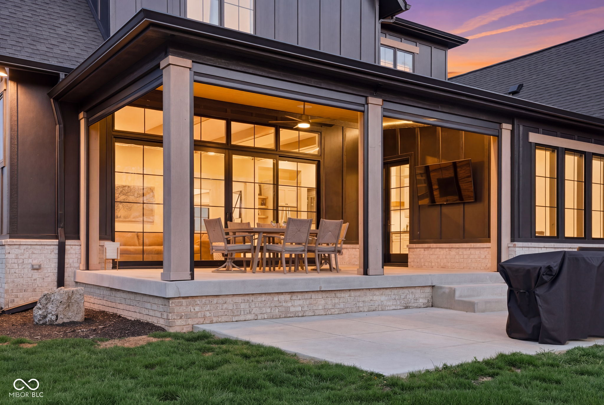 15860 Oak Park Vista