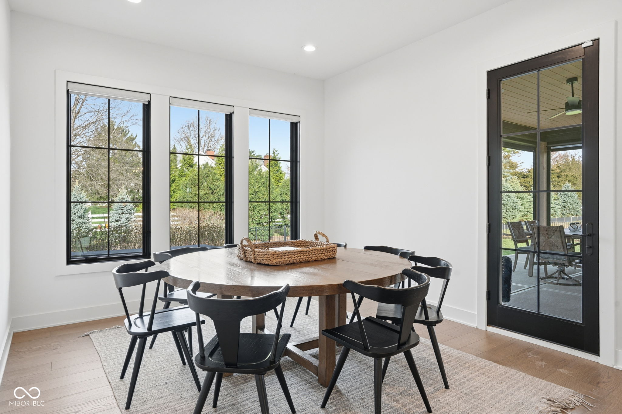 15860 Oak Park Vista