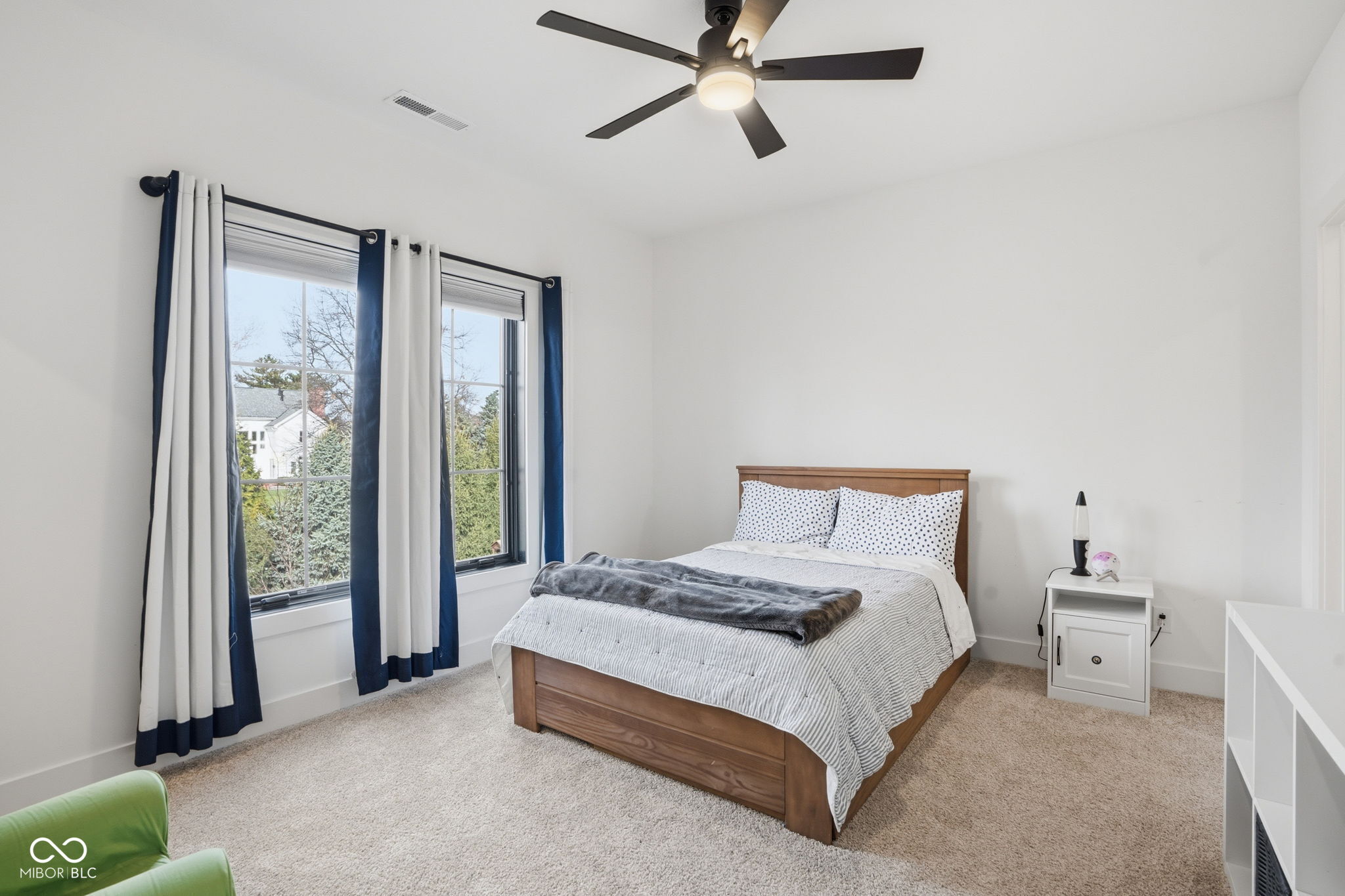 15860 Oak Park Vista