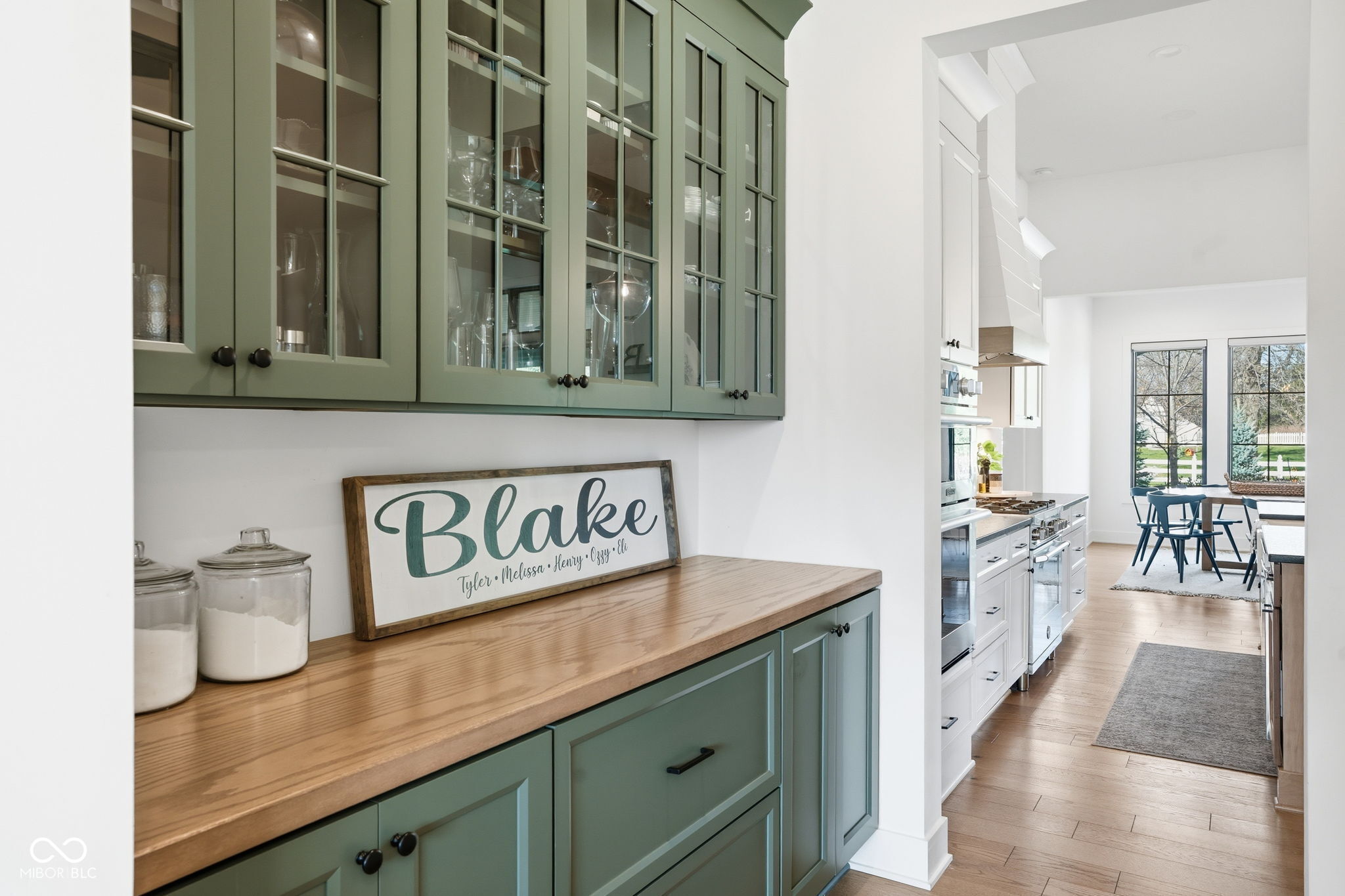 15860 Oak Park Vista