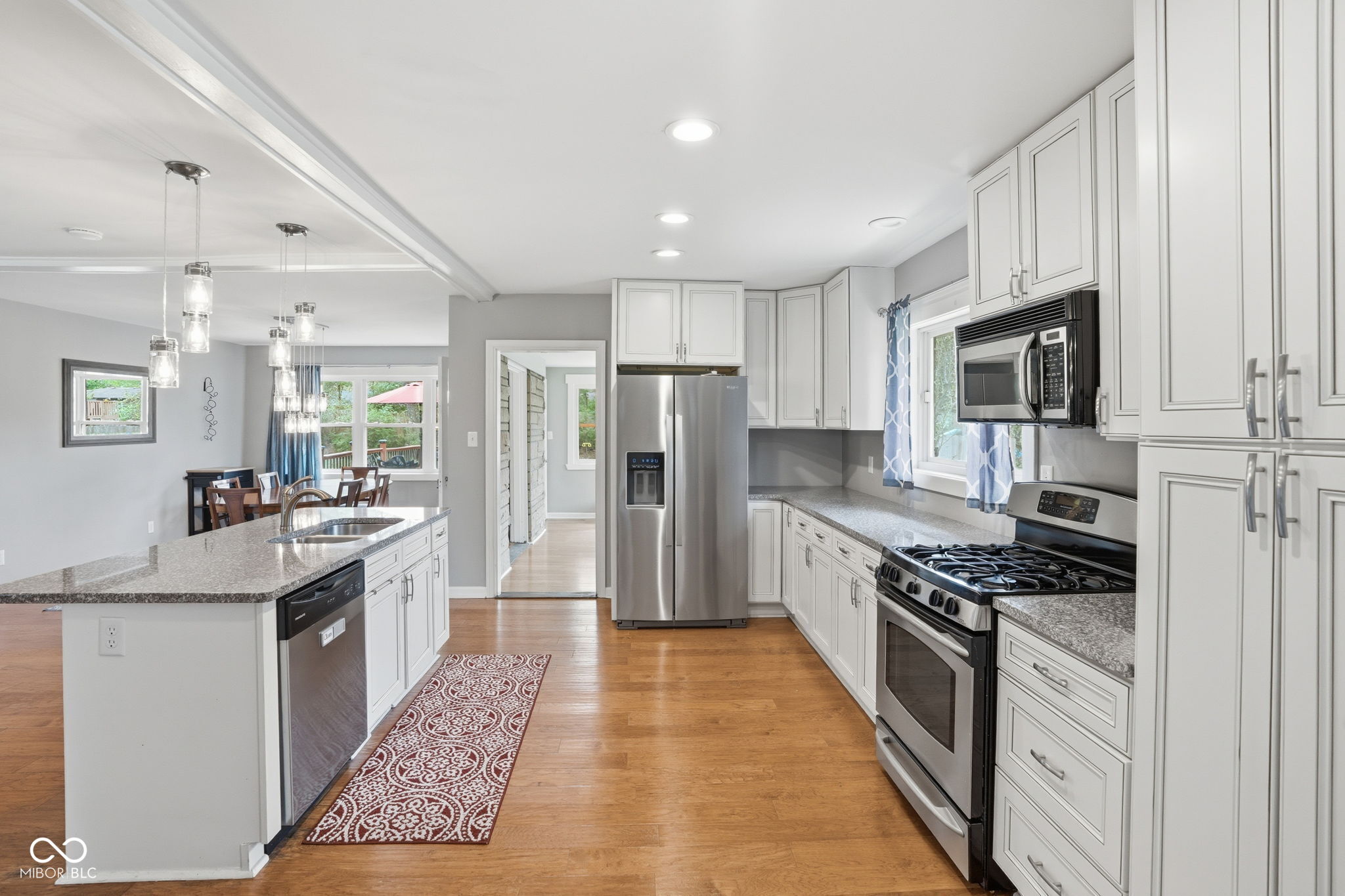 4865 Kessler Boulevard East Drive