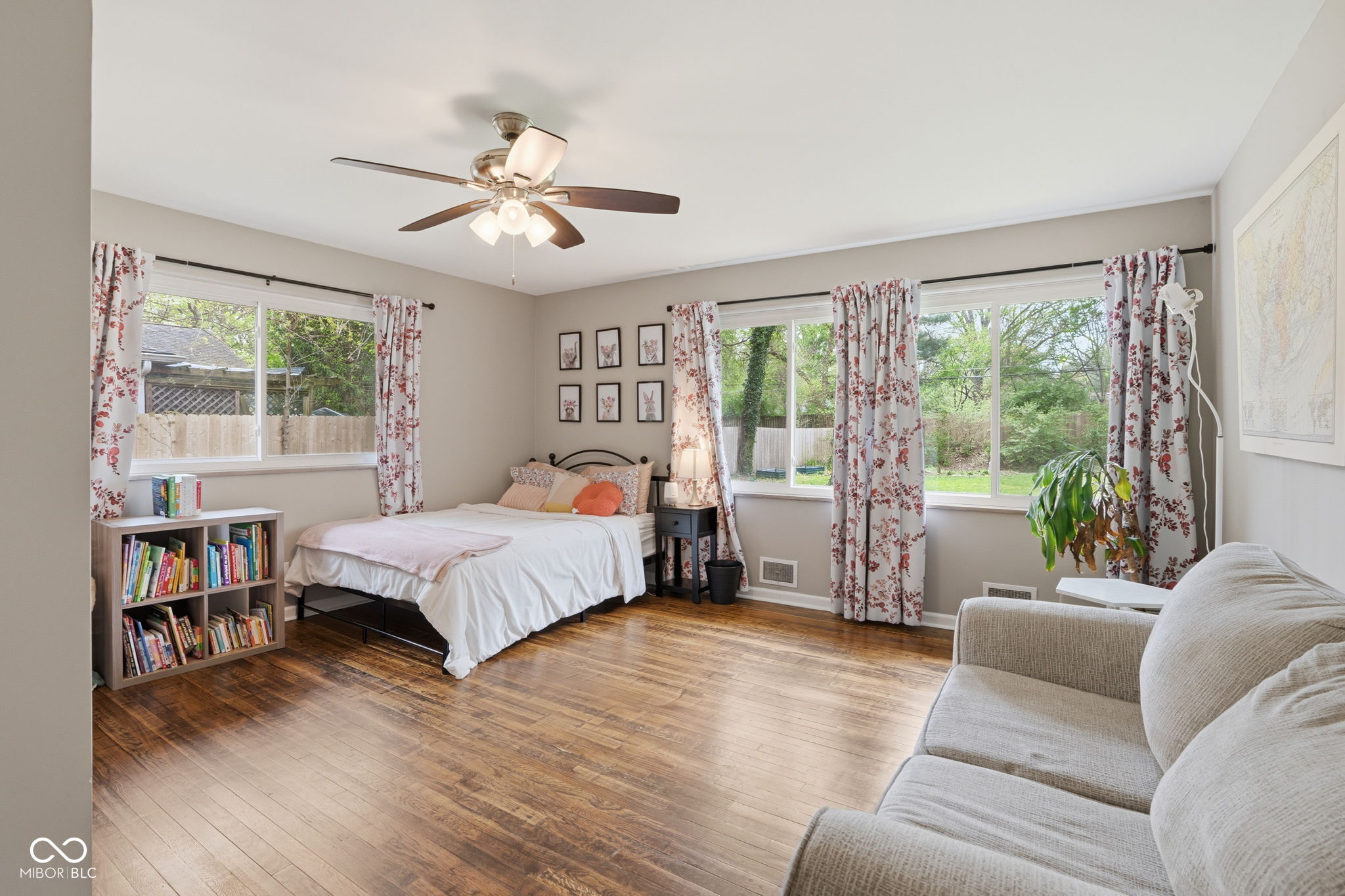 4865 Kessler Boulevard East Drive