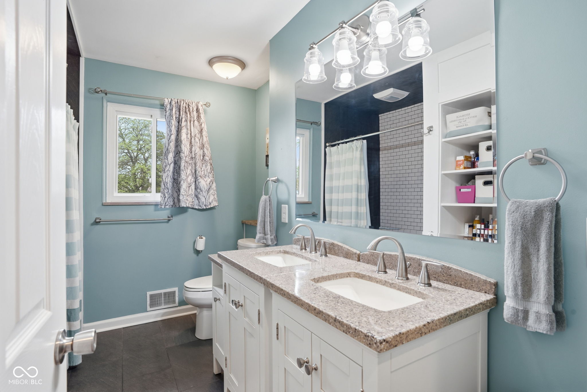 4865 Kessler Boulevard East Drive