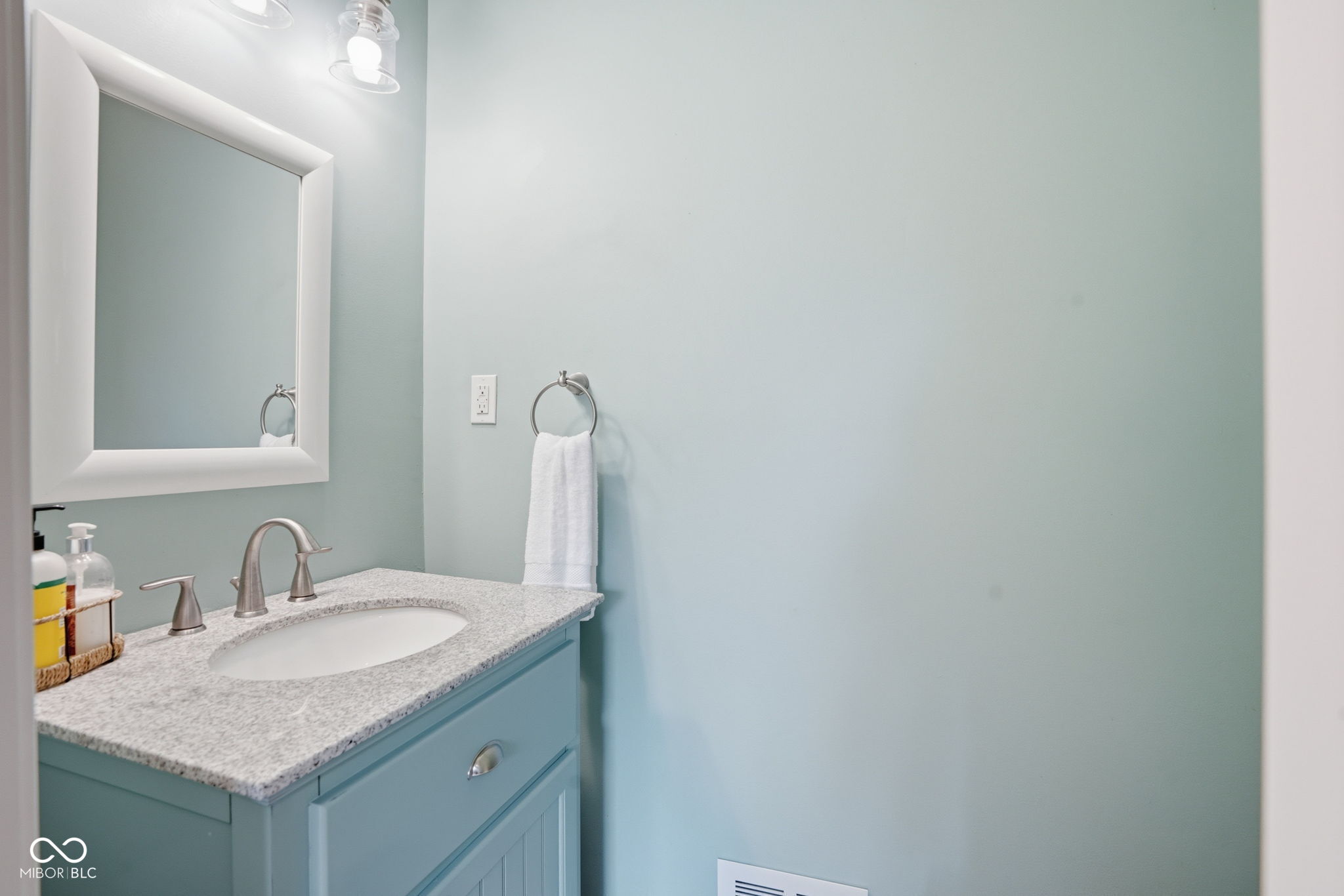 4865 Kessler Boulevard East Drive