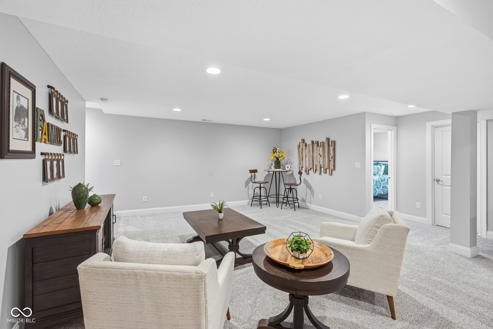 5069 Montview Way