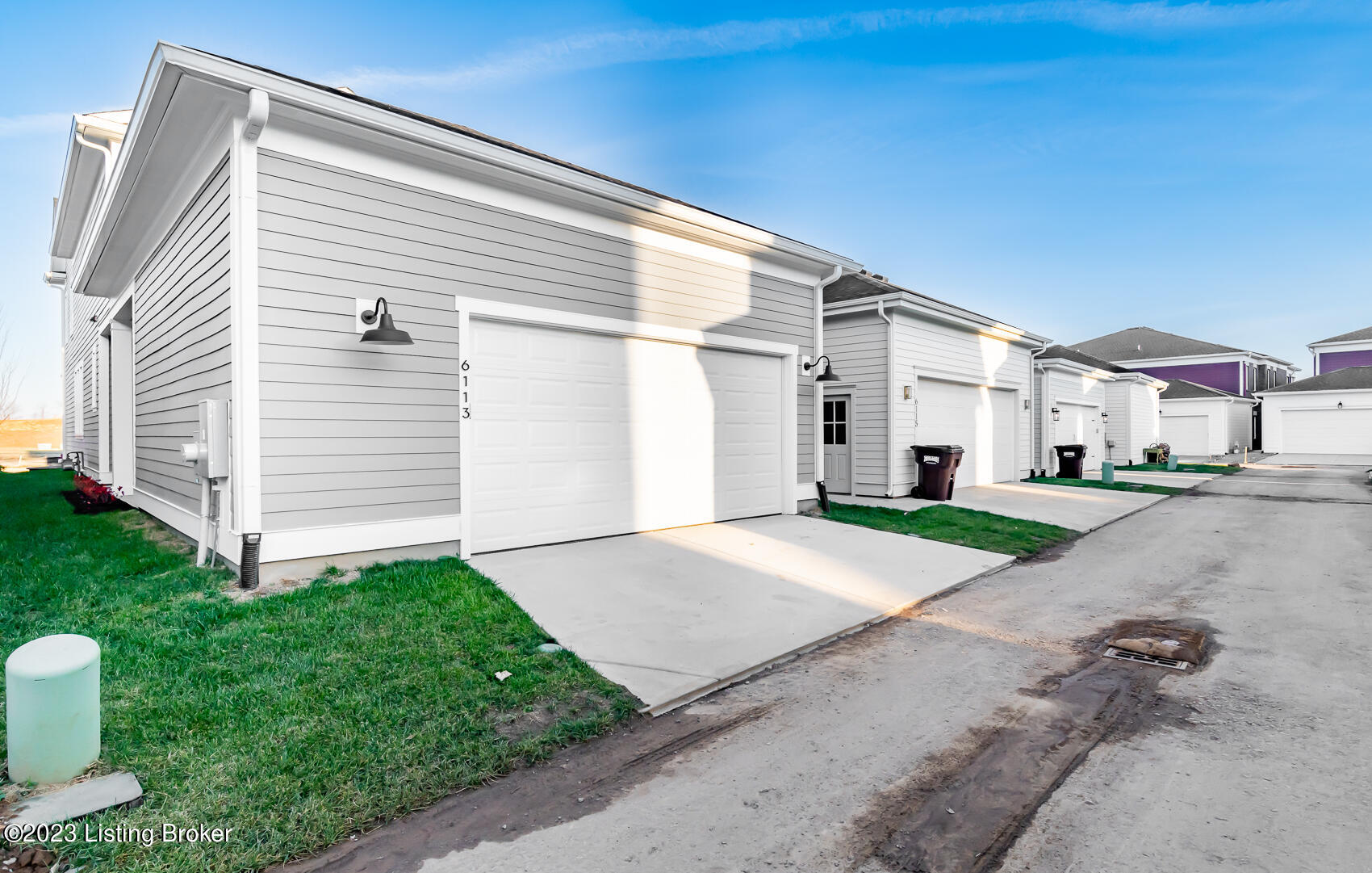 6113 Passionflower Dr