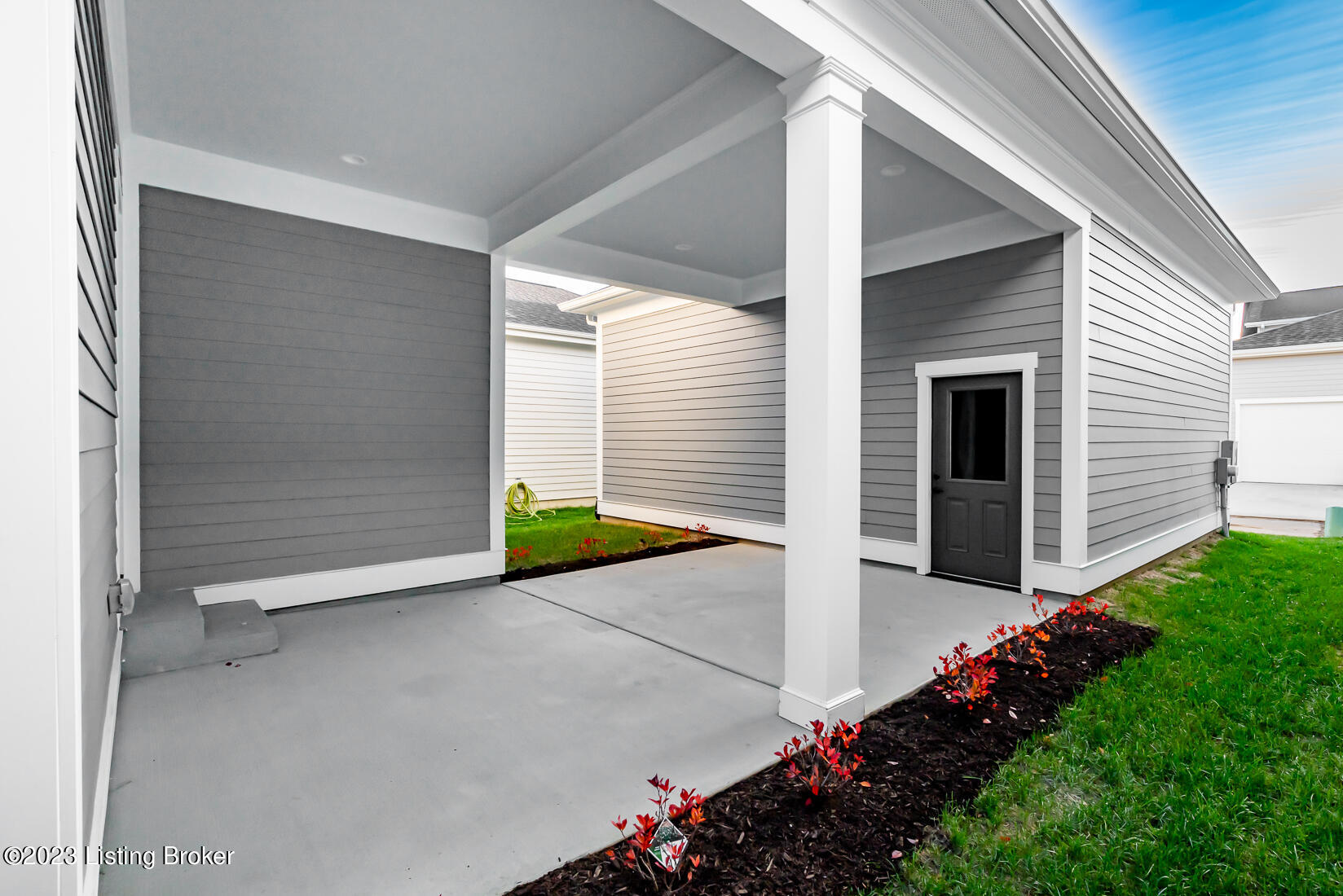 6113 Passionflower Dr